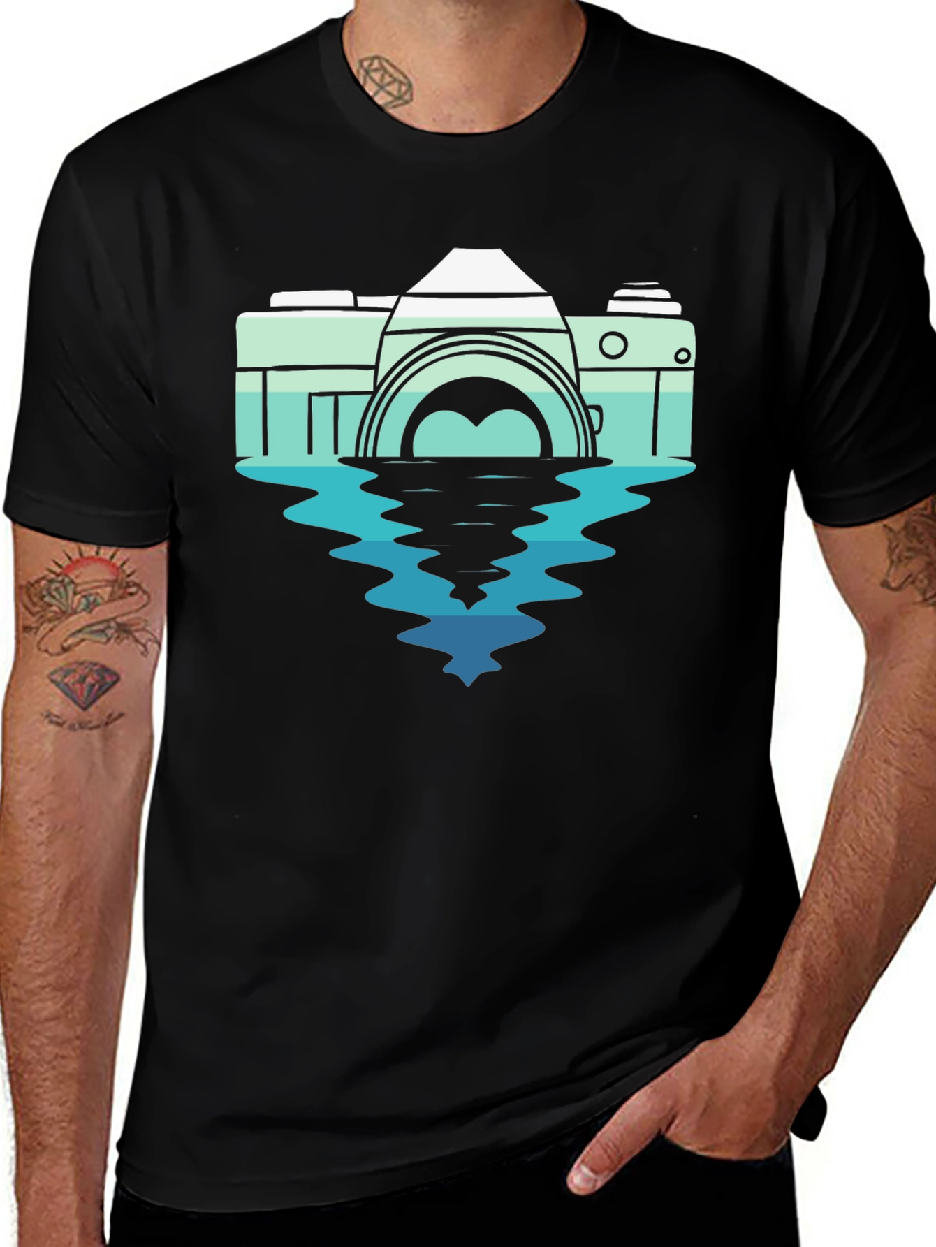Variant 6 of Retro Camera Graphic Tee - Unique Design