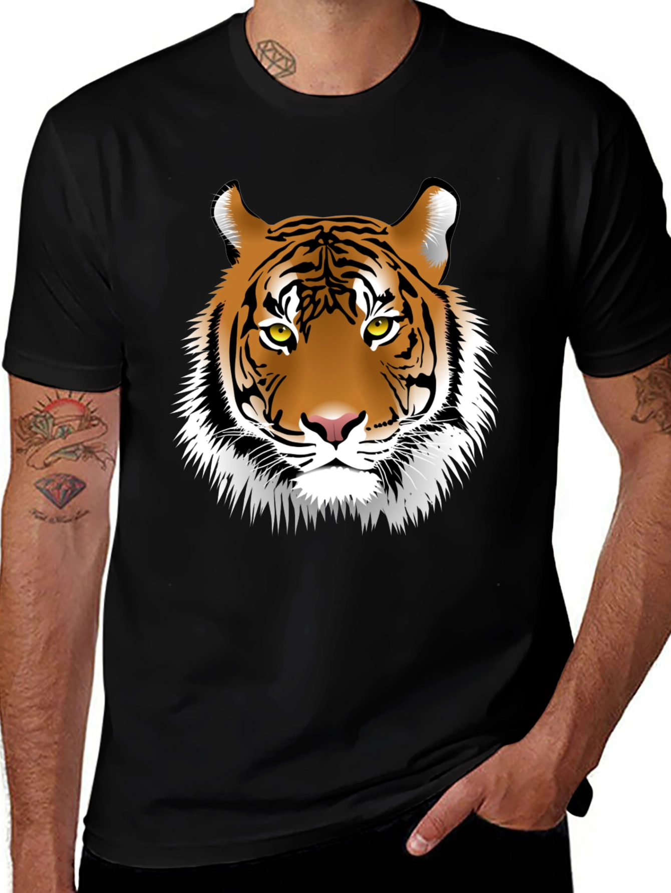 Variant 29 of Tiger Graphic Print Black T-Shirt