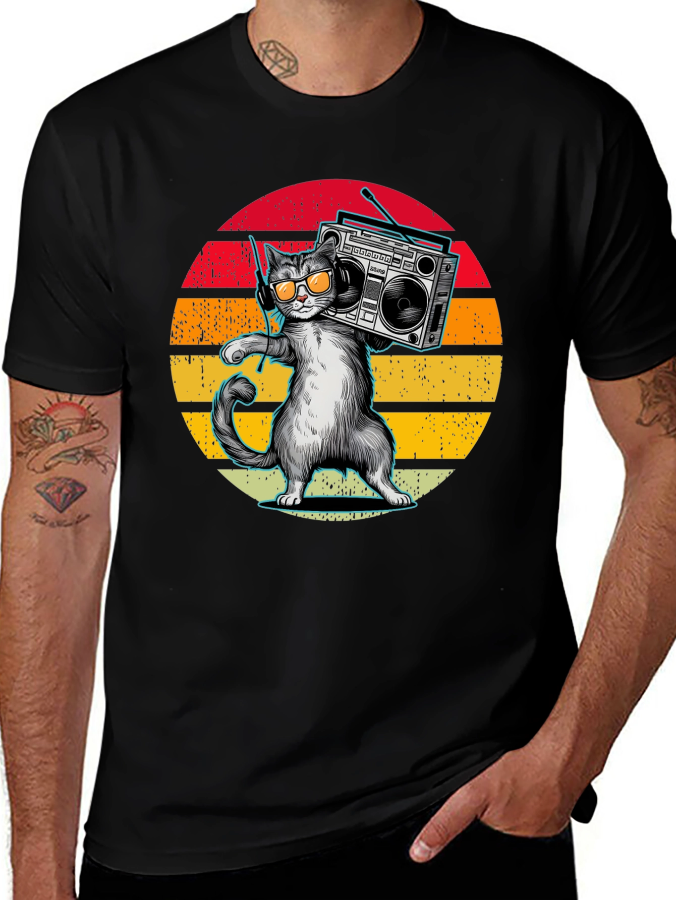 Variant 5 of Retro Cat Boombox T-Shirt - Vintage Style