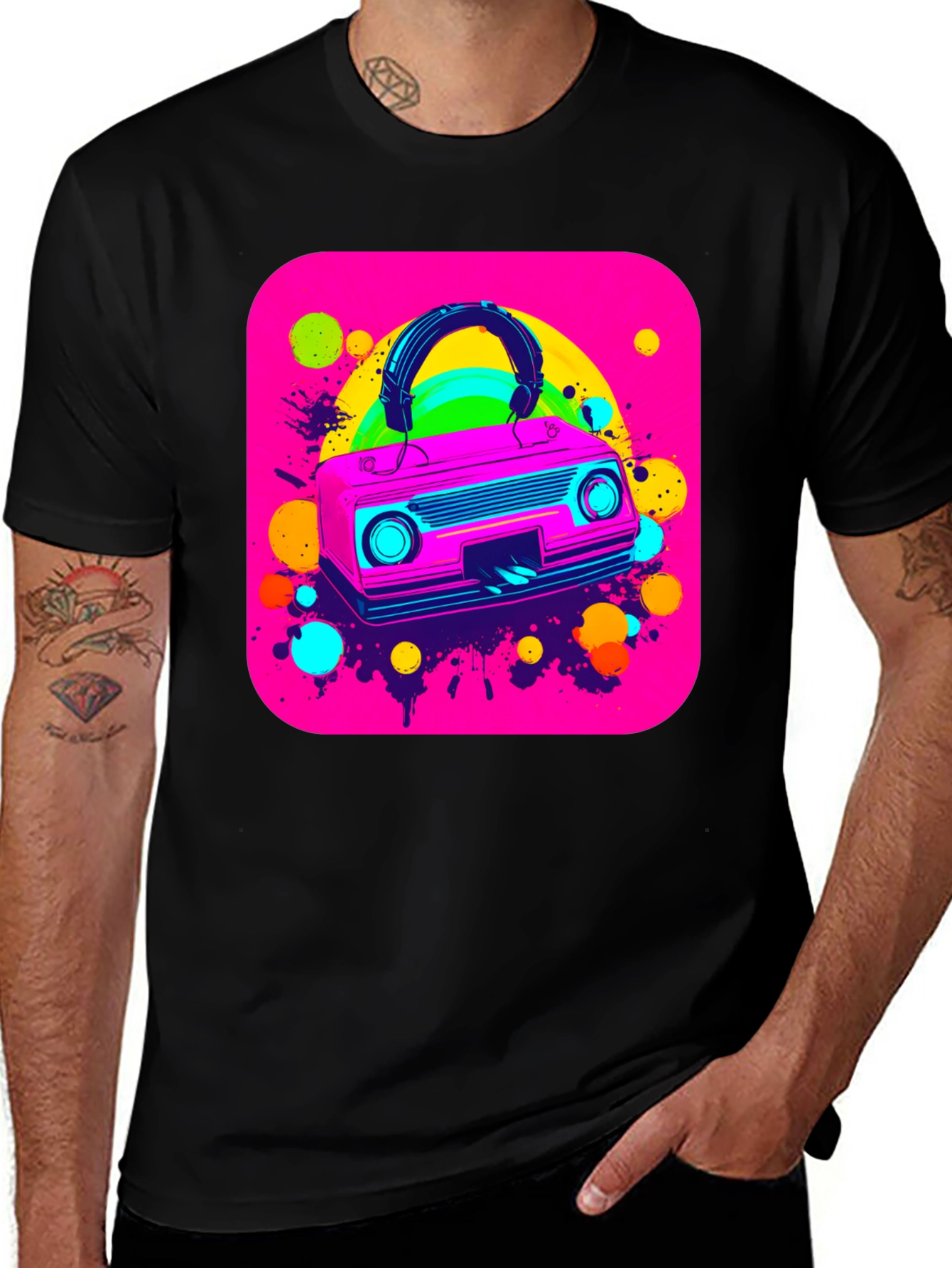 Variant 27 of Retro 80s Boombox Graphic Tee