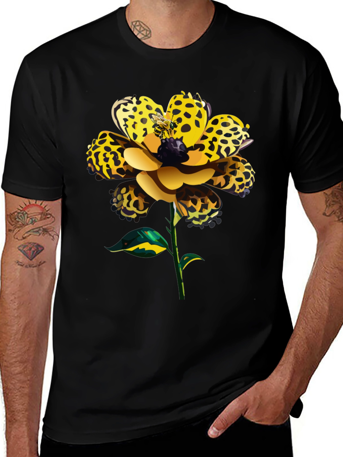 Variant 24 of Leopard Print Flower Graphic Black Tee