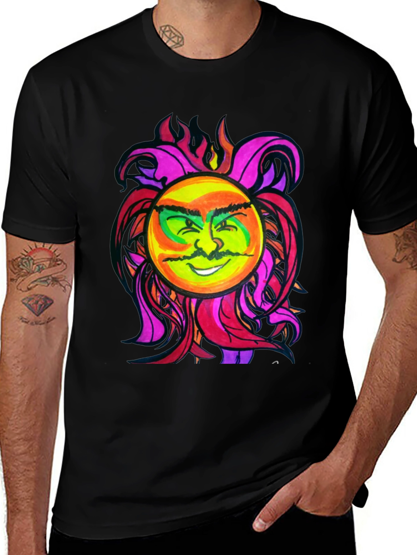 Variant 24 of Funky Sun Graphic Black Tee