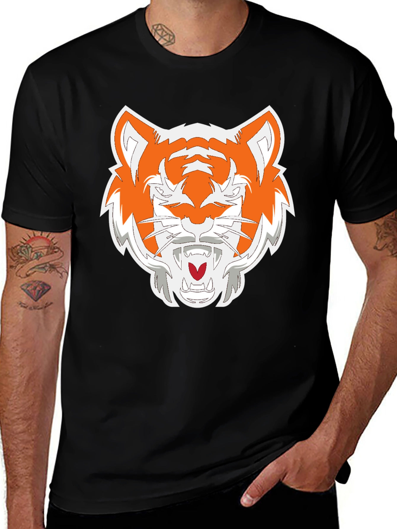 Variant 3 of Tiger Graphic Print Black T-Shirt