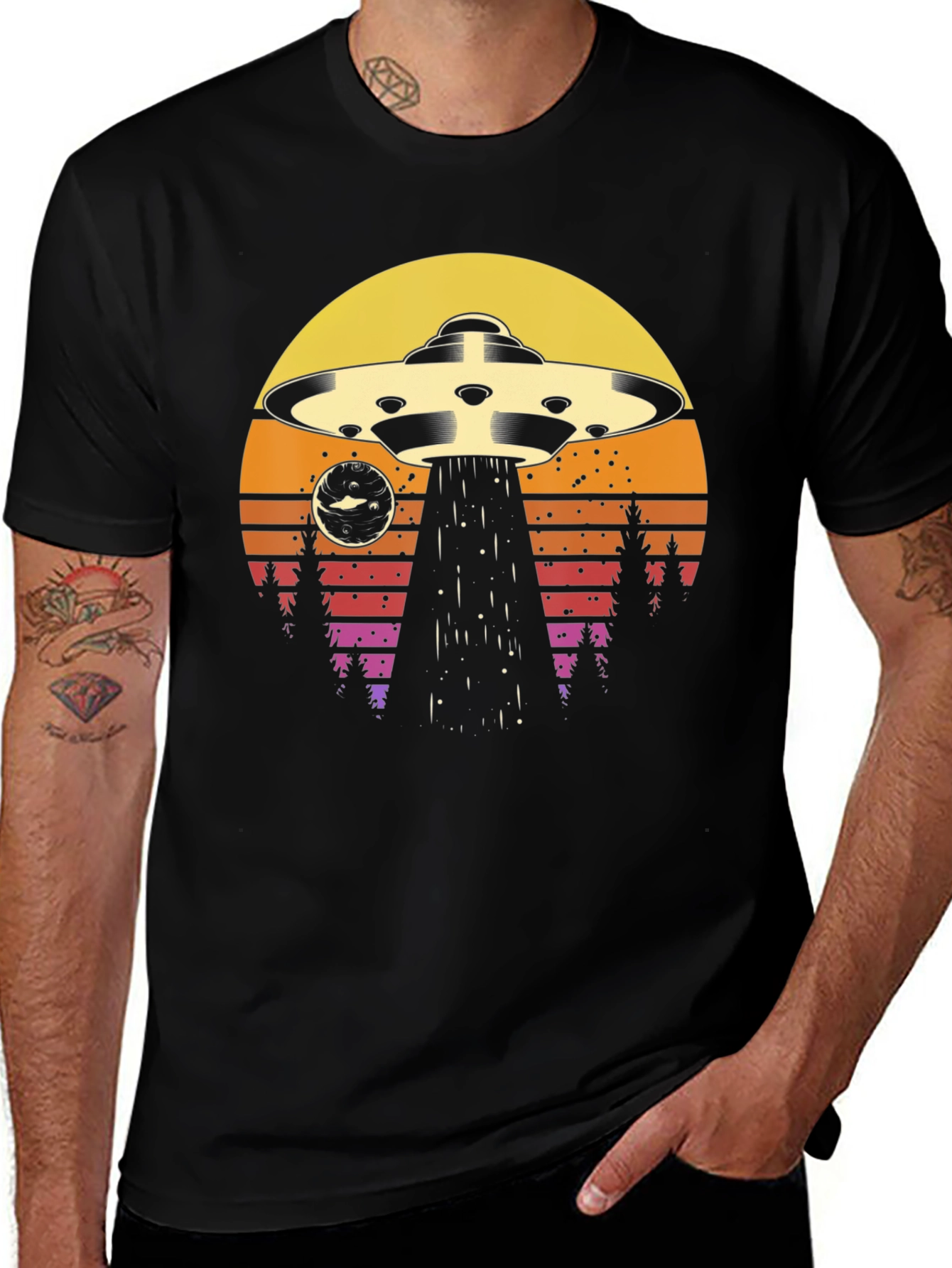 Variant 20 of Retro UFO Abduction T-Shirt - Vintage Alien Tee