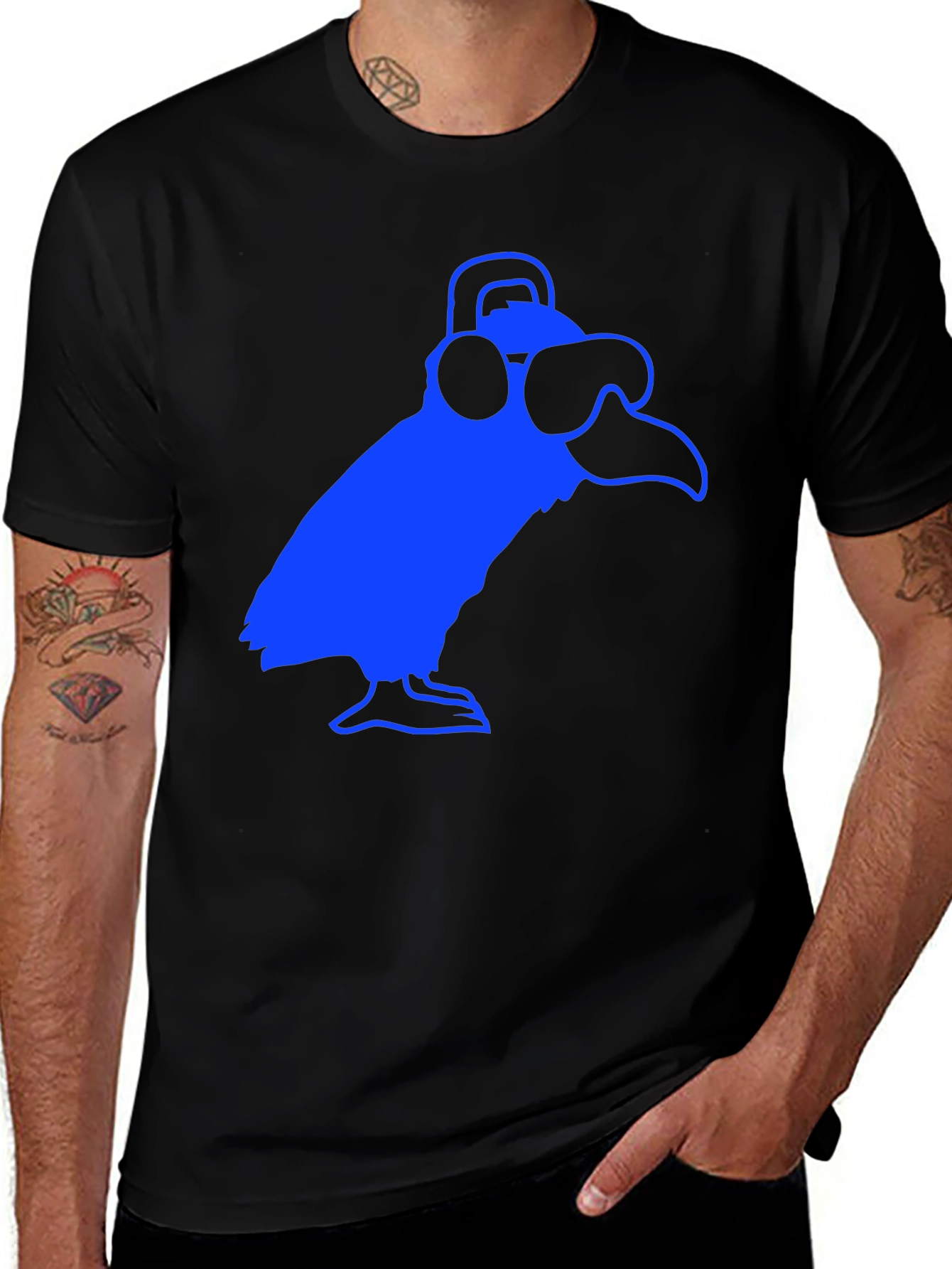 Variant 26 of Blue Cartoon Bird Graphic Black T-Shirt