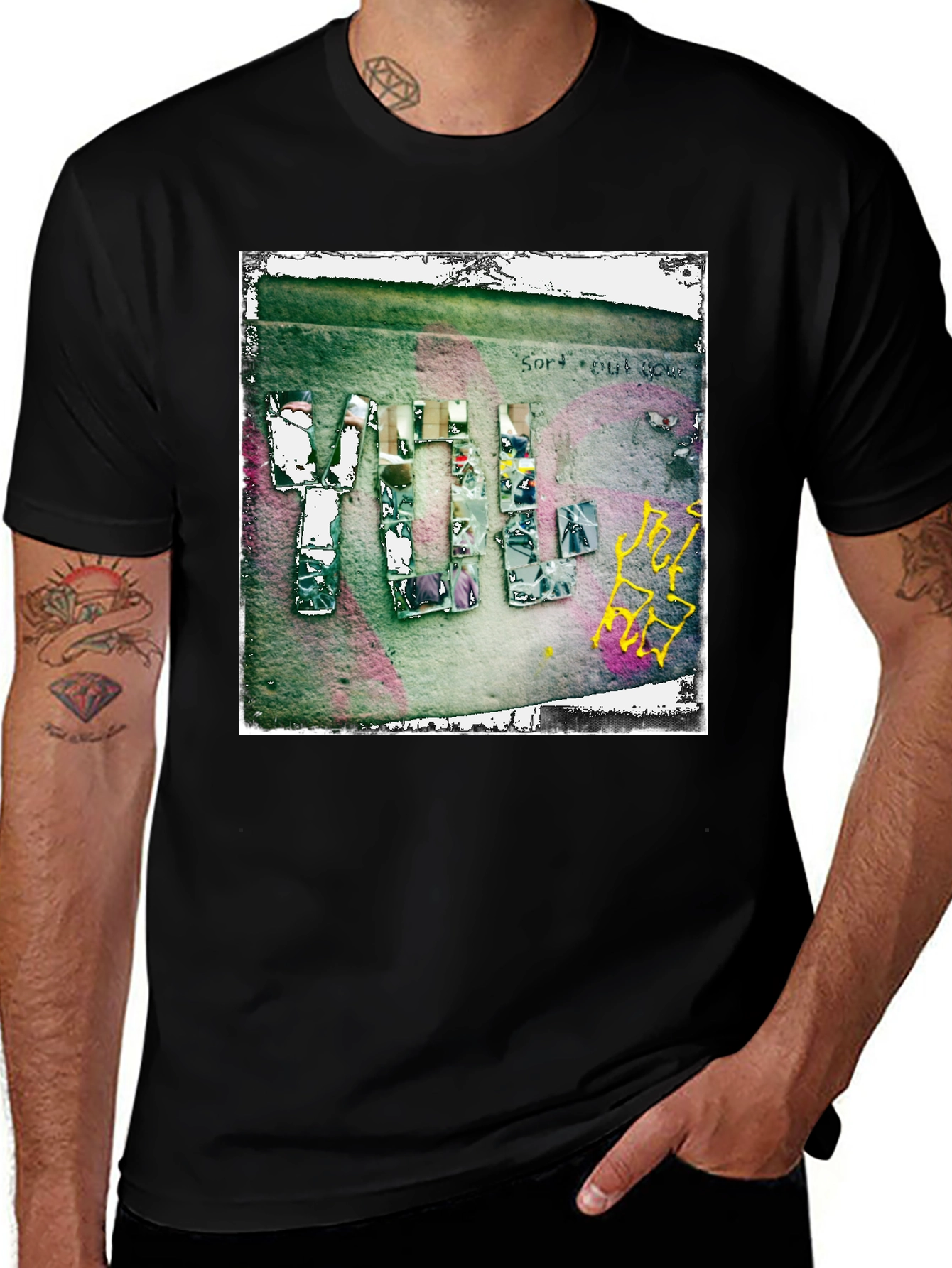 Variant 3 of Abstract Graphic Print Crew Neck T-Shirt