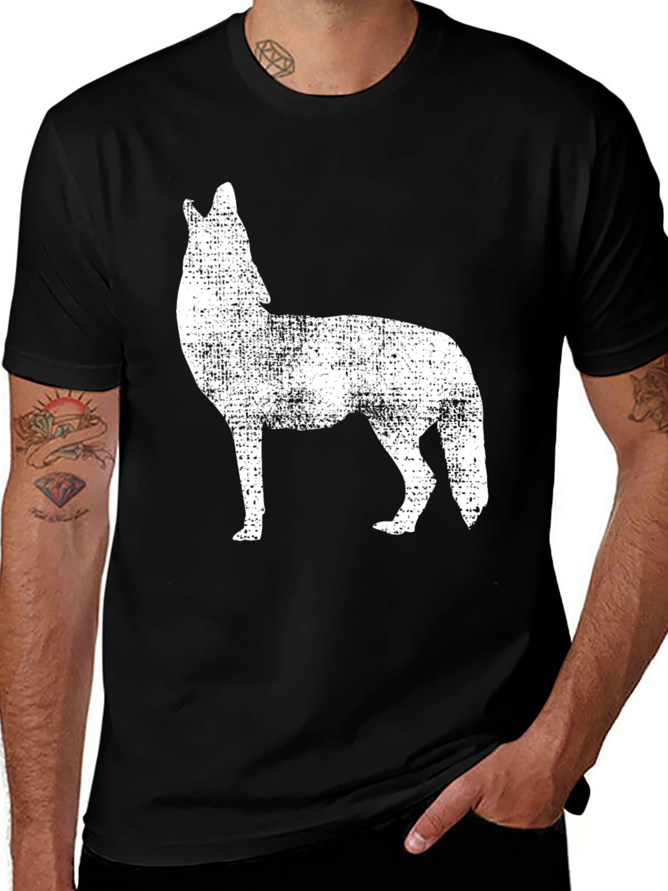 Variant 27 of Men's Black T-Shirt with Wolf Graphic