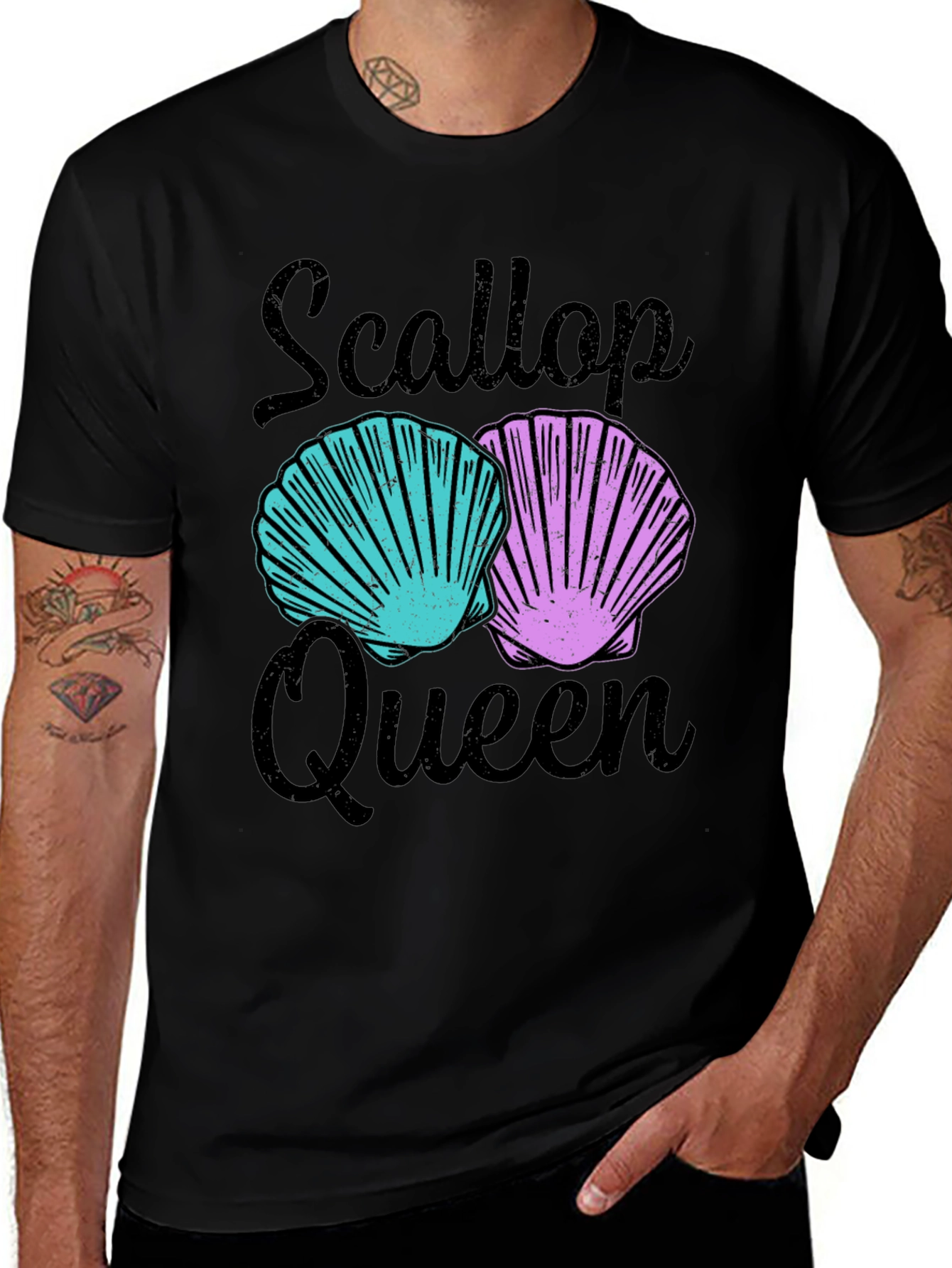 Variant 26 of Scallop Queen Graphic T-Shirt - Sea Shells