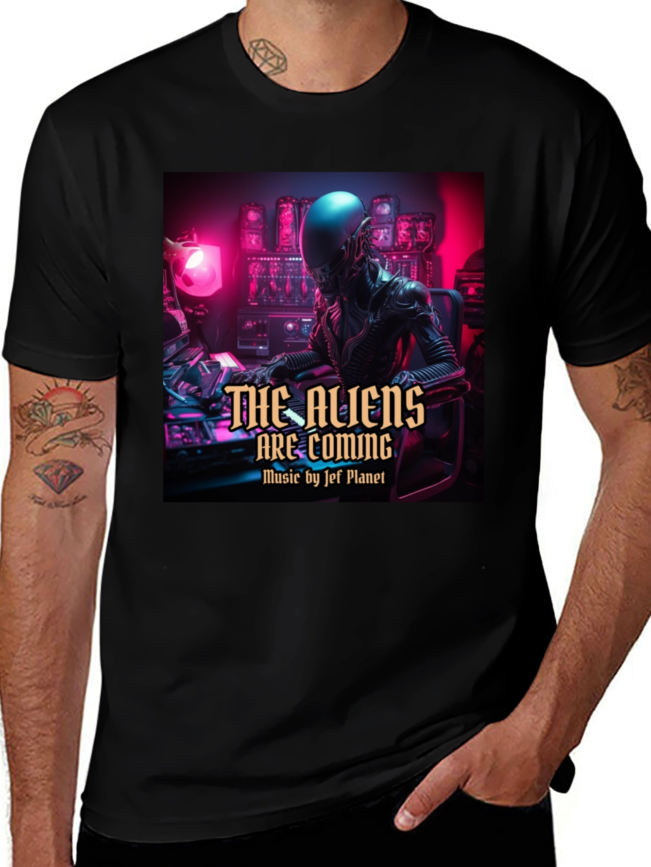 Variant 20 of The Aliens Are Coming Black T-Shirt