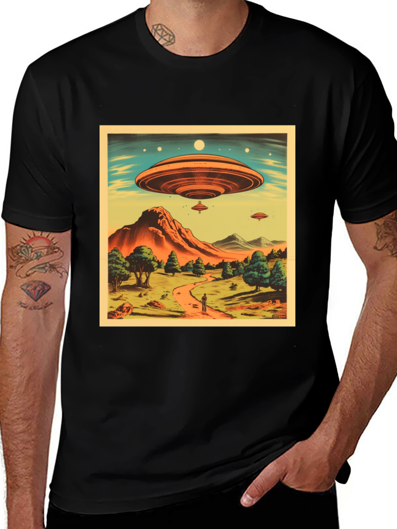 UFO Graphic Tee - Black Casual Short Sleeve T-Shirt