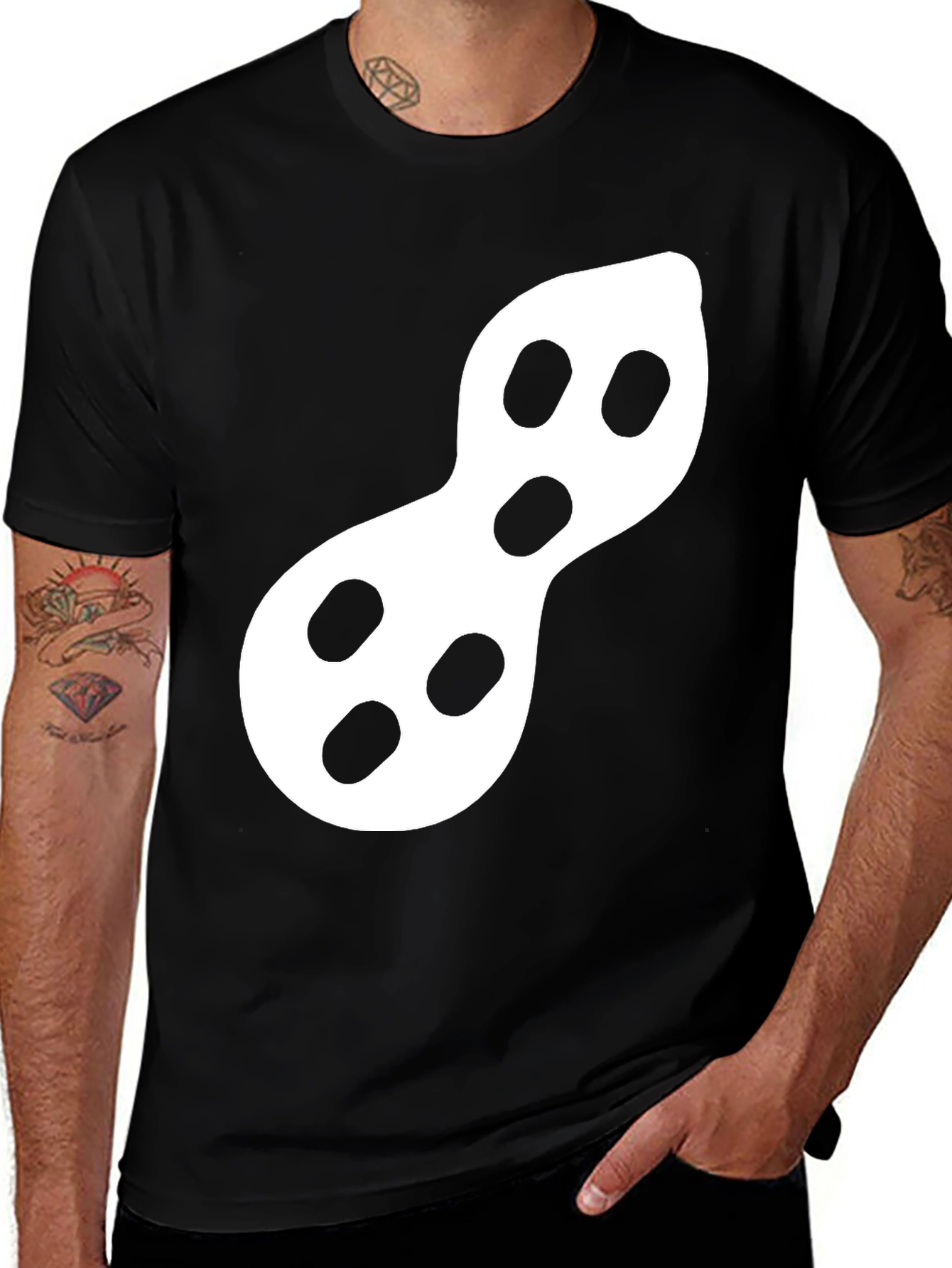 Variant 6 of Peanut Graphic Black T-Shirt