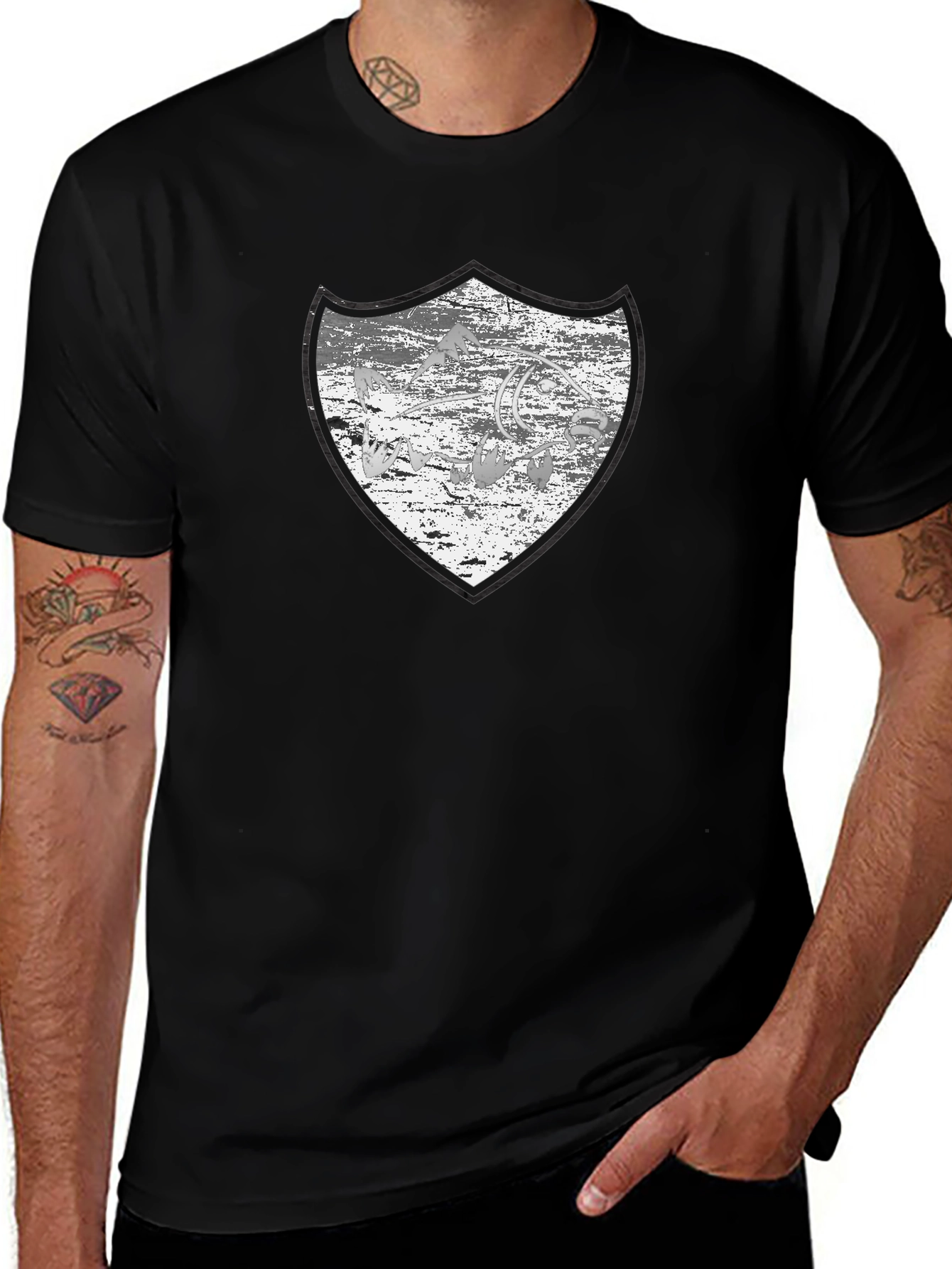 Variant 26 of Distressed Shield Graphic Black T-Shirt