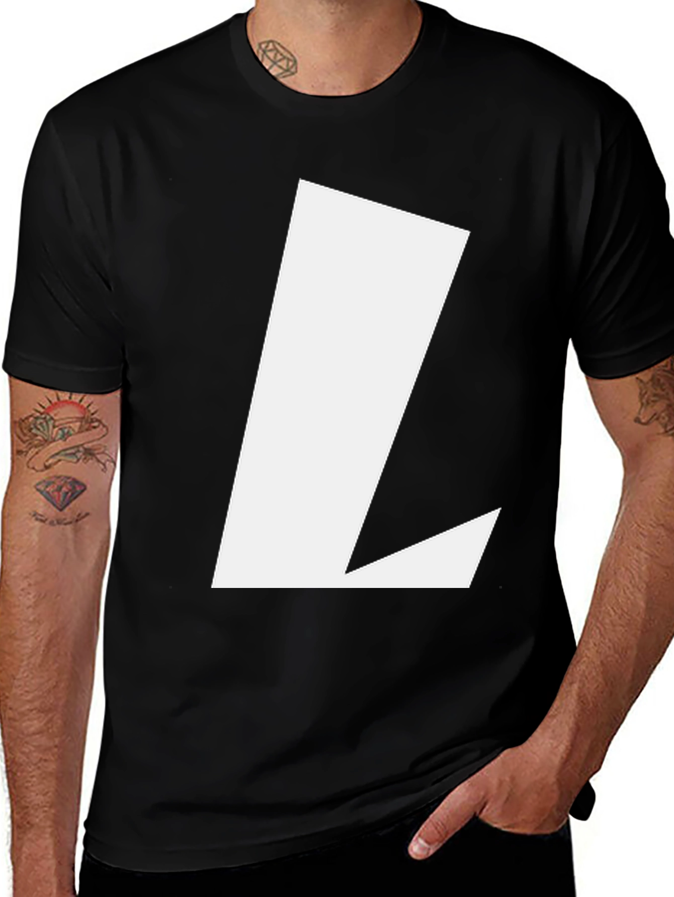 Variant 17 of Bold Initial 'L' Black T-Shirt - Casual Style