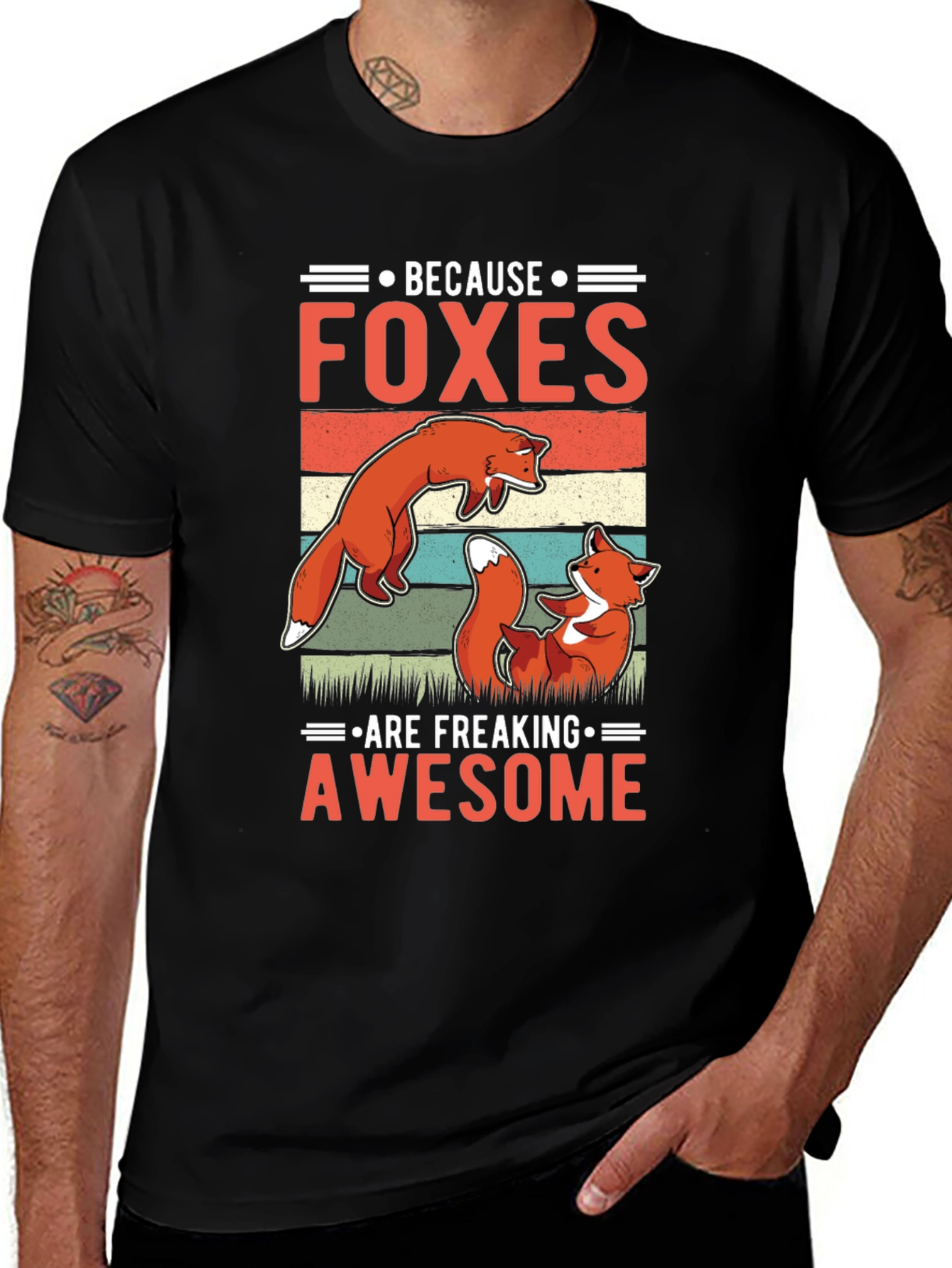 Variant 2 of Foxes Are Freaking Awesome T-Shirt - Fun Animal Tee