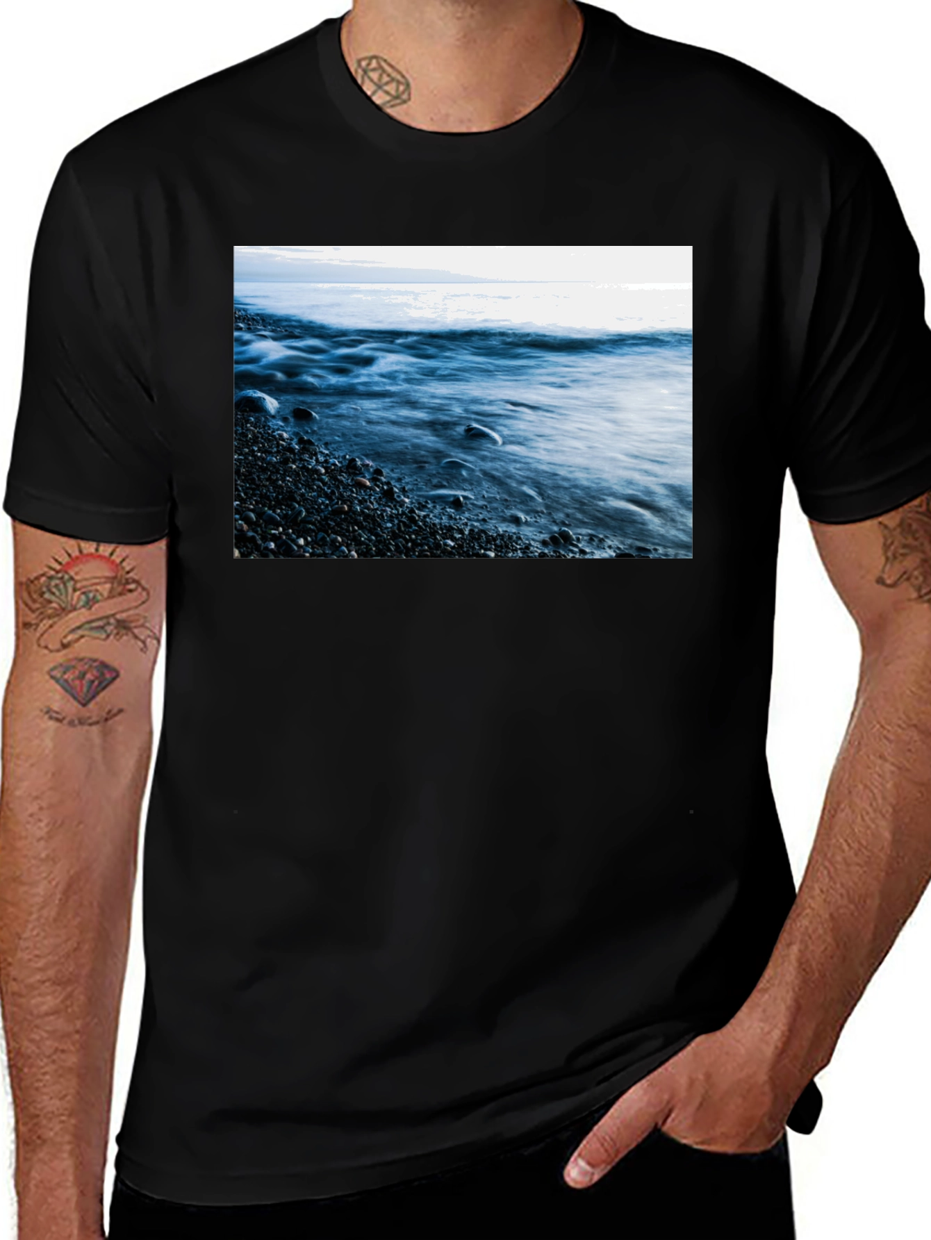 Variant 12 of Ocean Wave Graphic Black T-Shirt