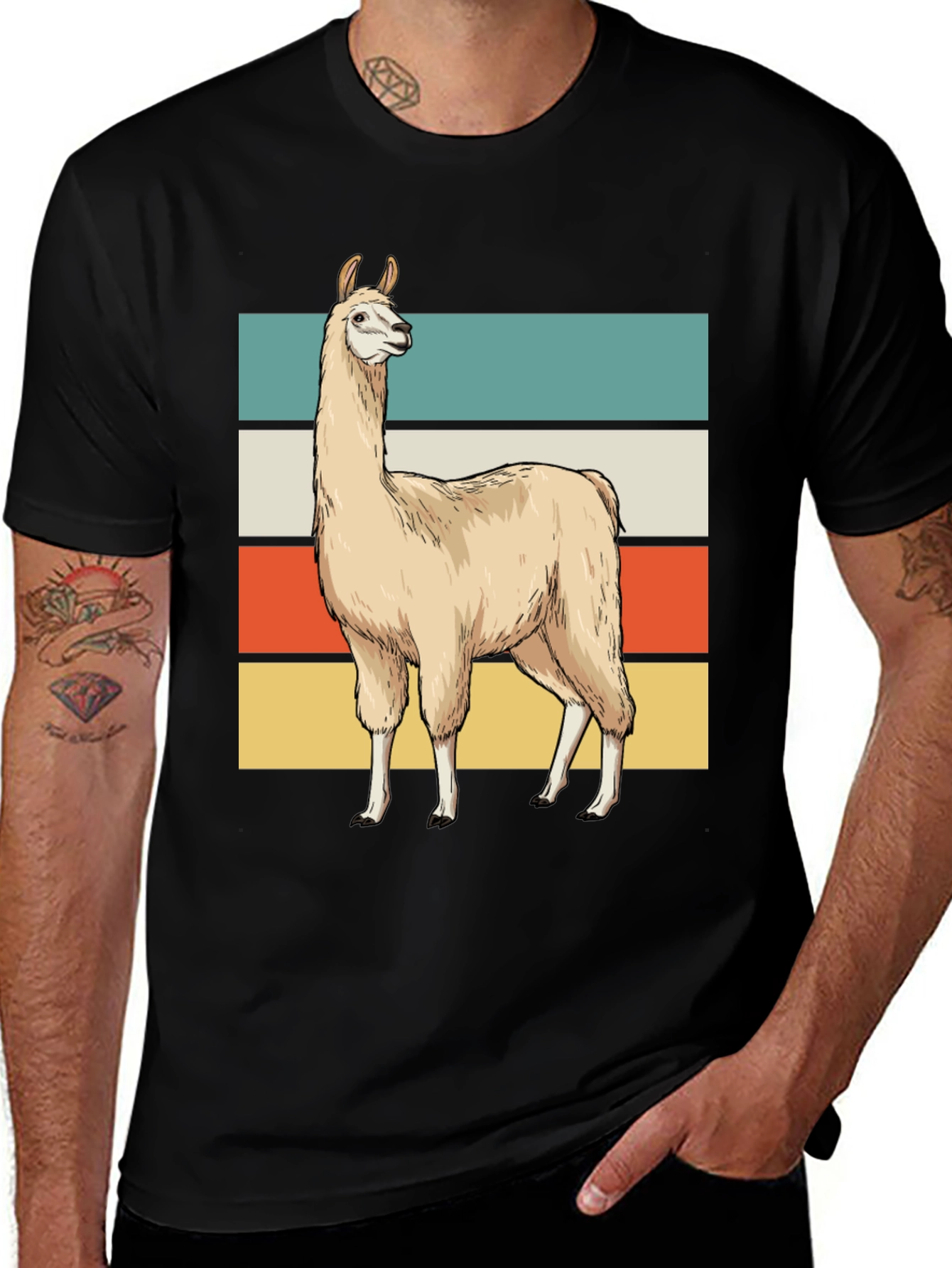 Variant 25 of Retro Llama Graphic Tee - Casual Style