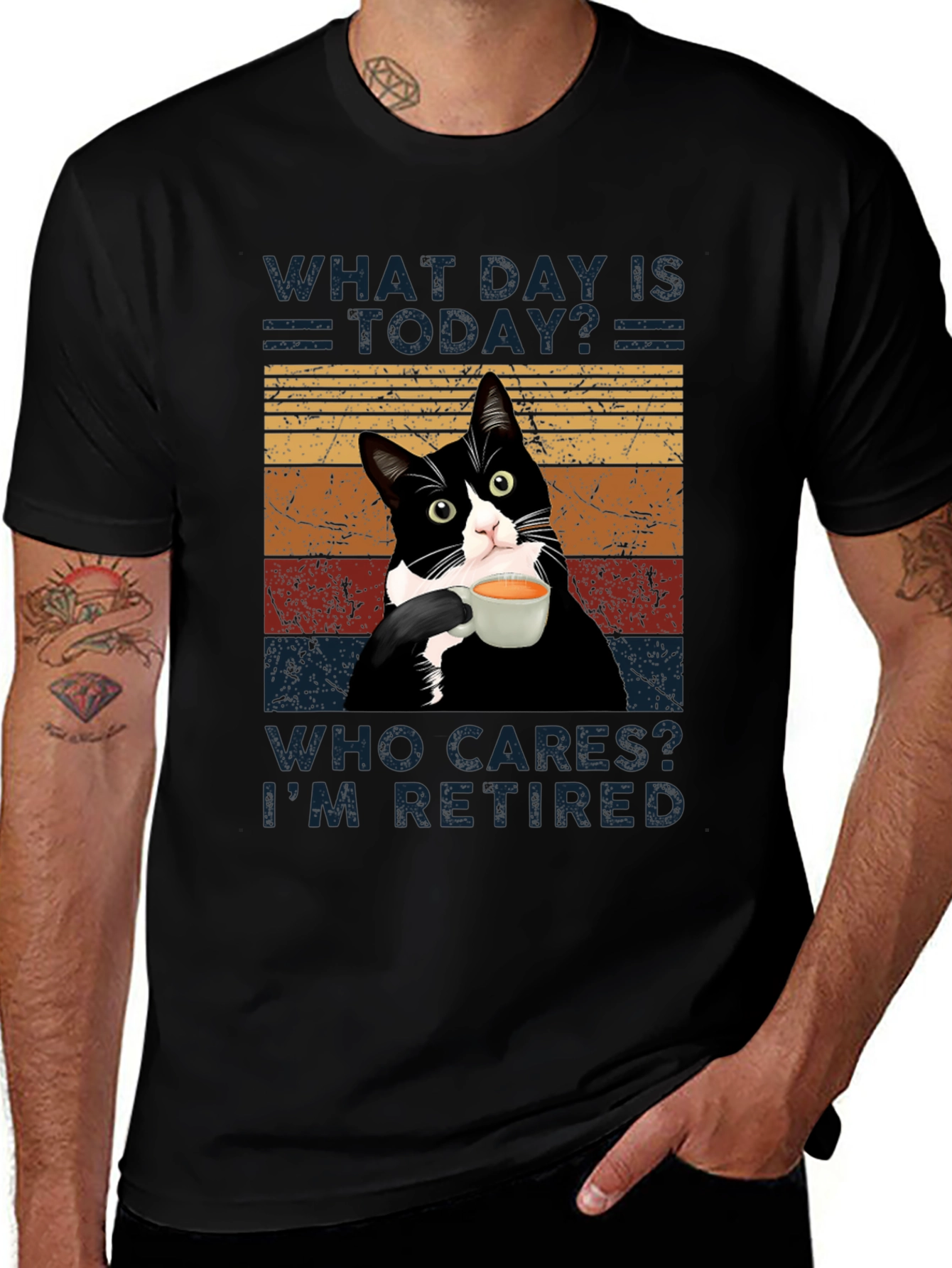 Variant 22 of Funny Retired Cat T-Shirt