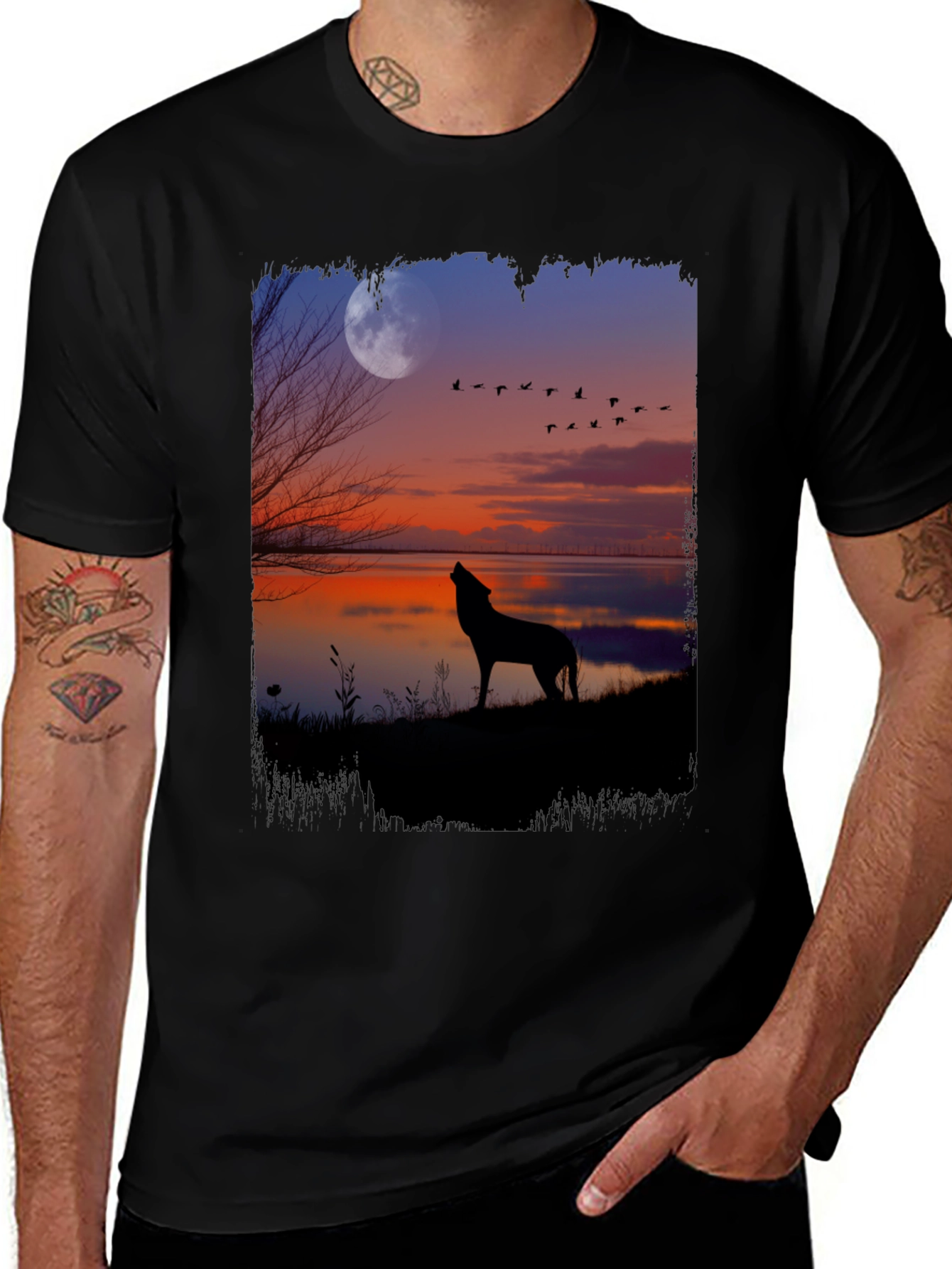 Variant 20 of Wolf Howling at Moon Graphic Tee - Black