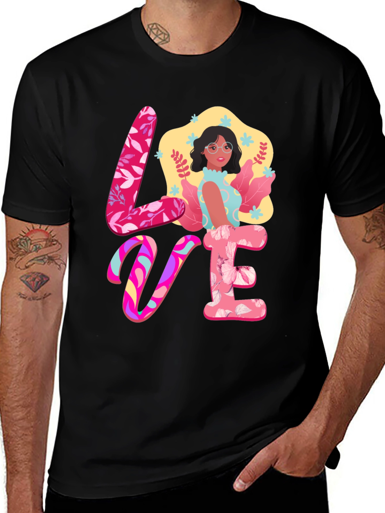 Variant 20 of Love Graphic Print Tee
