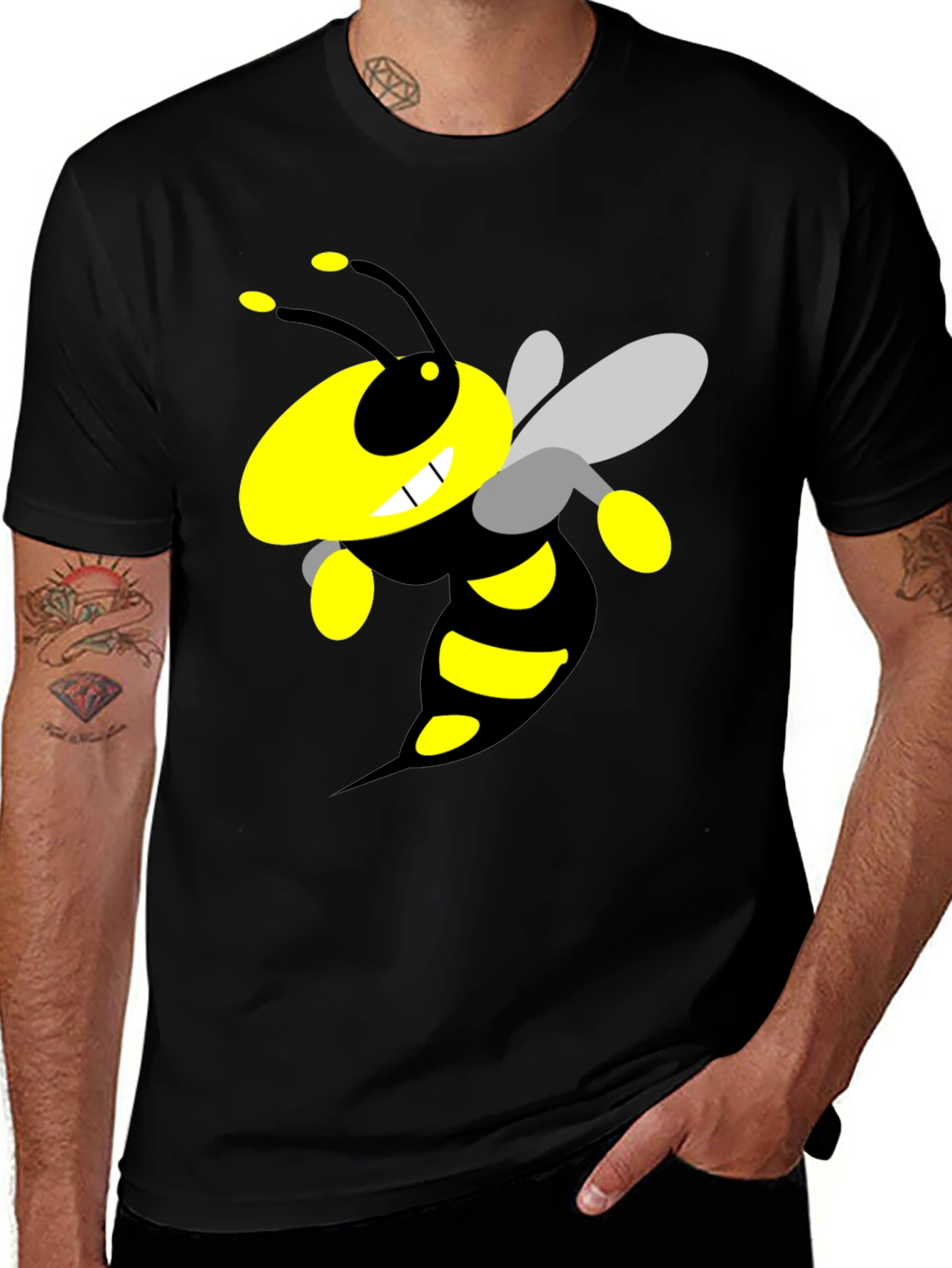 Variant 23 of Cartoon Bee Graphic Black T-Shirt