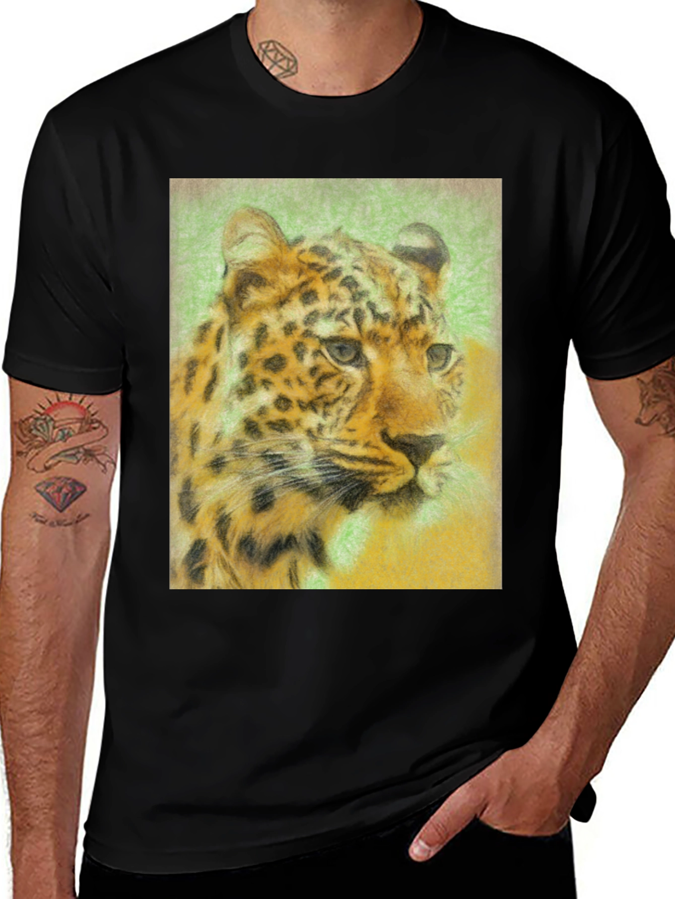 Variant 18 of Leopard Graphic Print Black T-Shirt