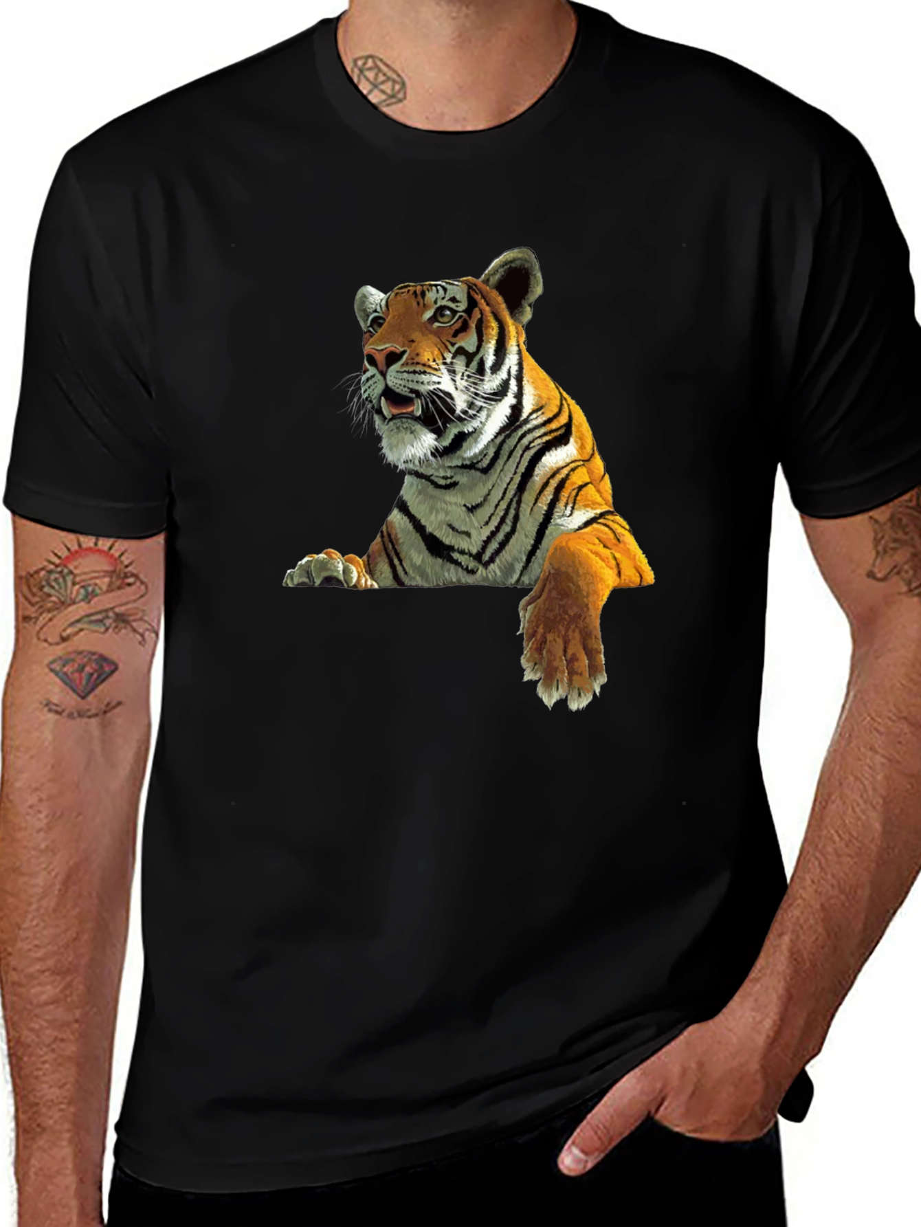 Variant 5 of Tiger Graphic Print Black T-Shirt