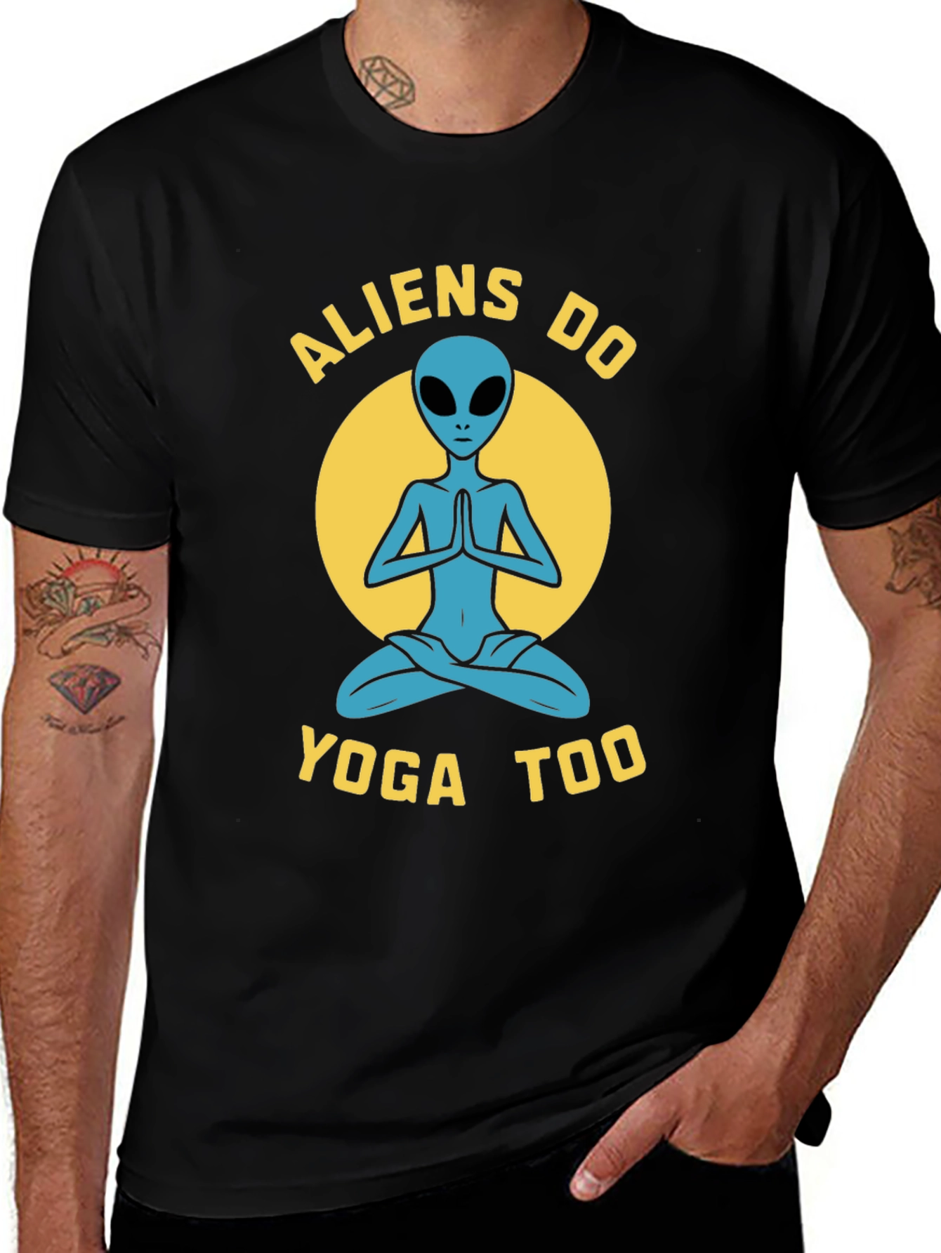 Variant 6 of Aliens Do Yoga Too - Graphic Tee