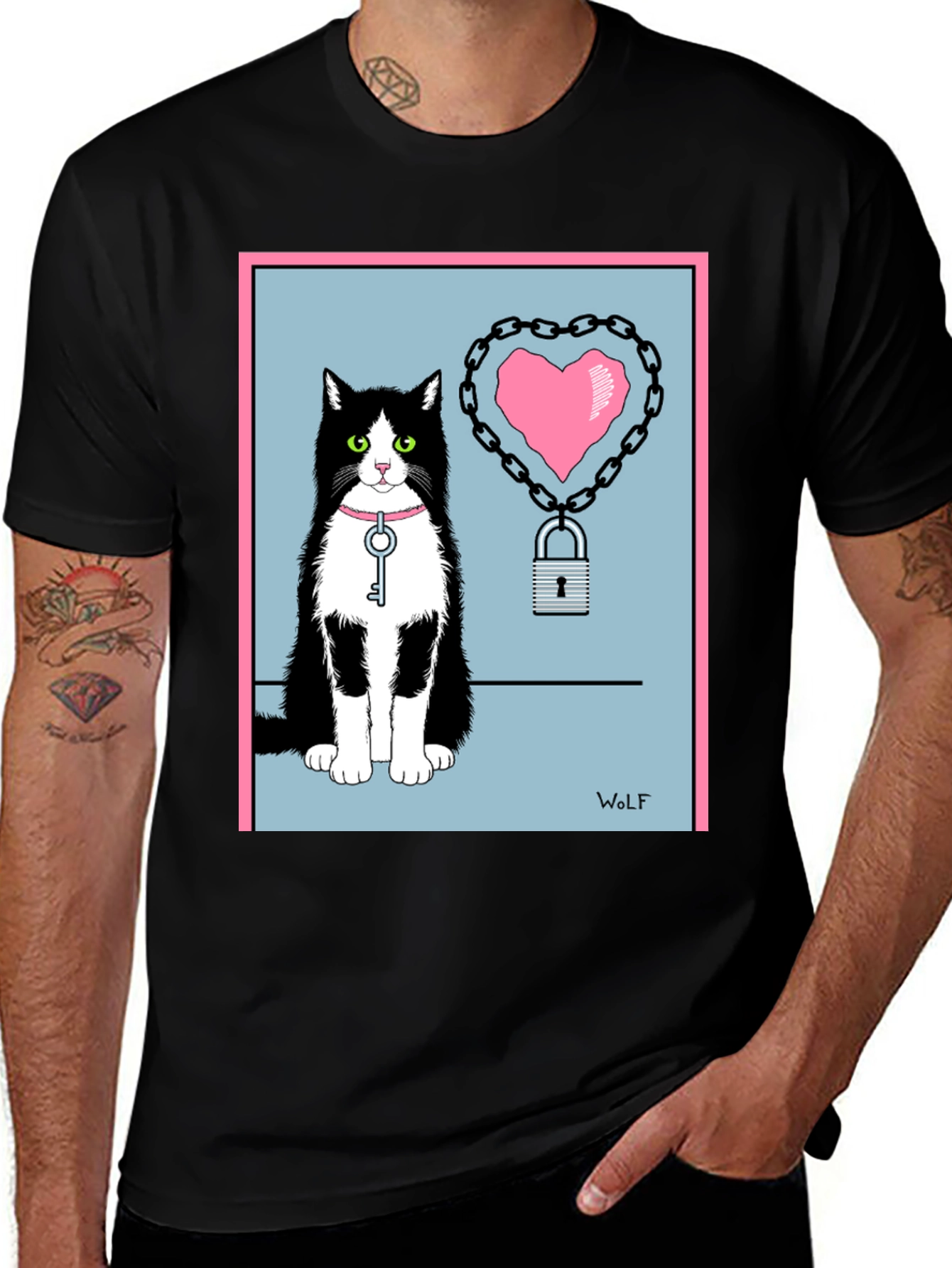Variant 11 of Cat Heart Lock T-Shirt