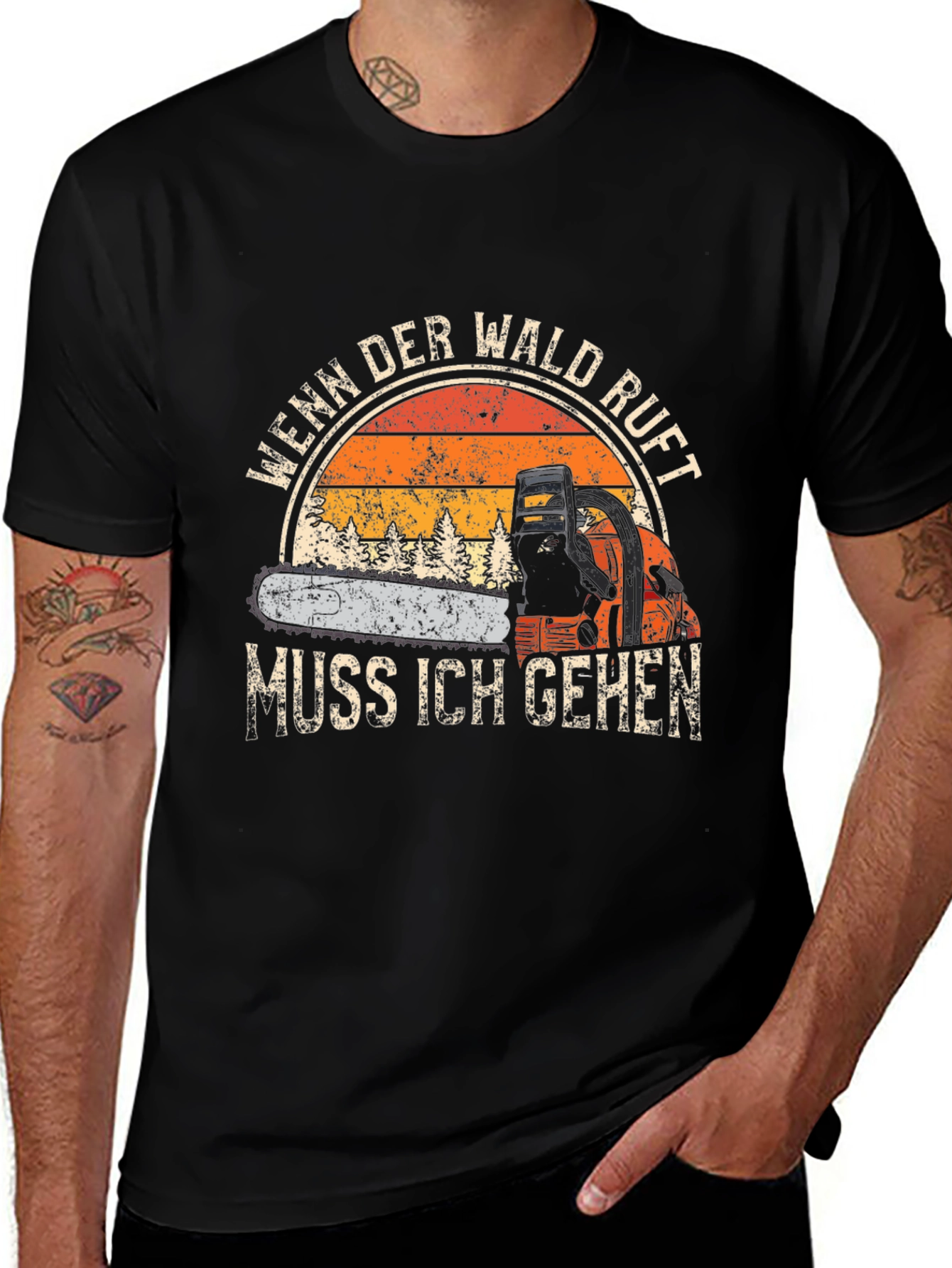 Variant 6 of Wenn Der Wald Ruft T-Shirt - Chainsaw Design