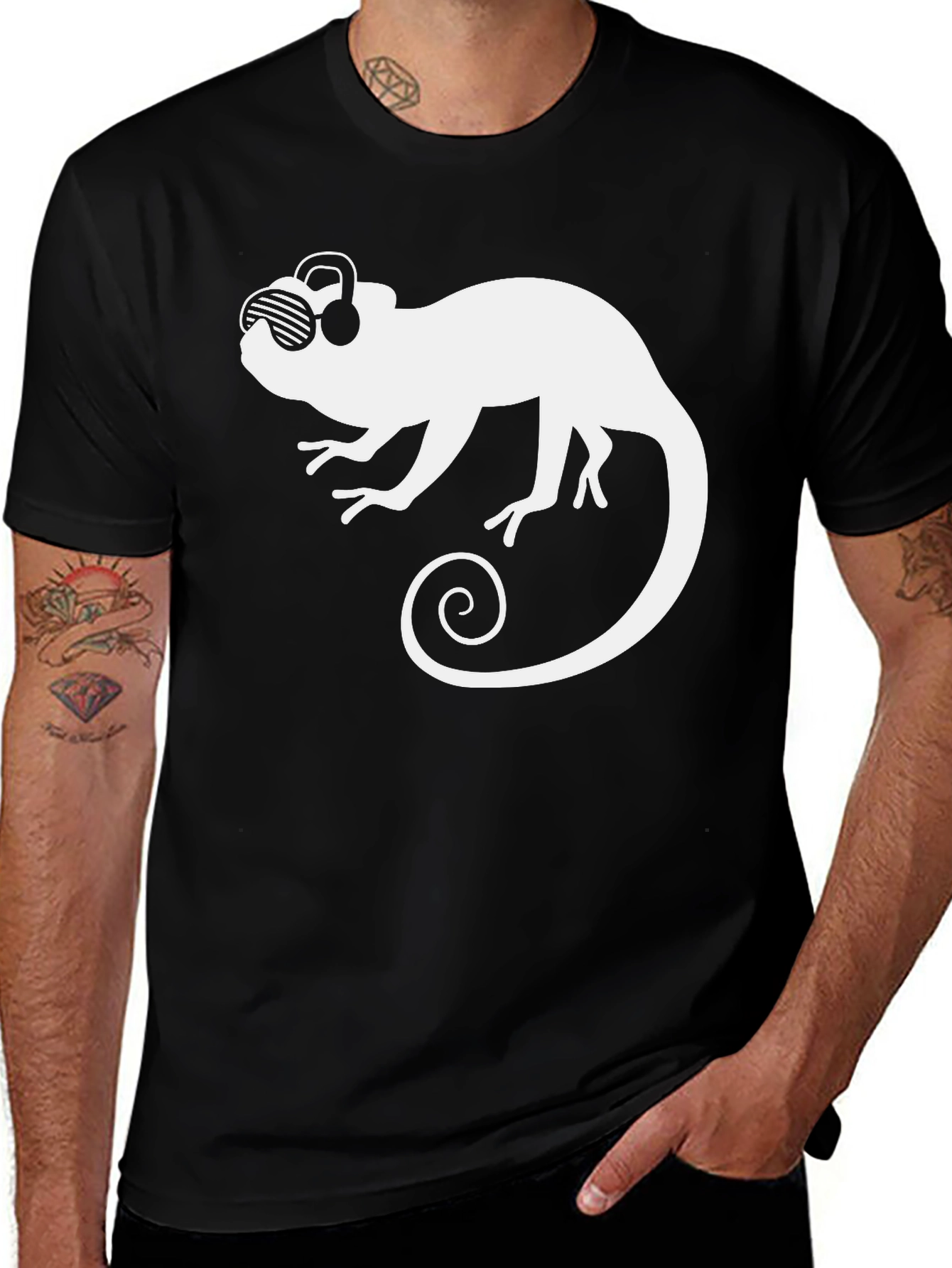 Variant 30 of Cool Chameleon Graphic Tee