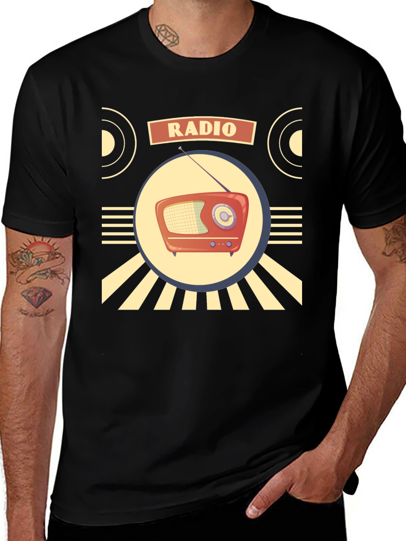 Variant 5 of Retro Radio T-Shirt - Vintage Style Graphic Tee