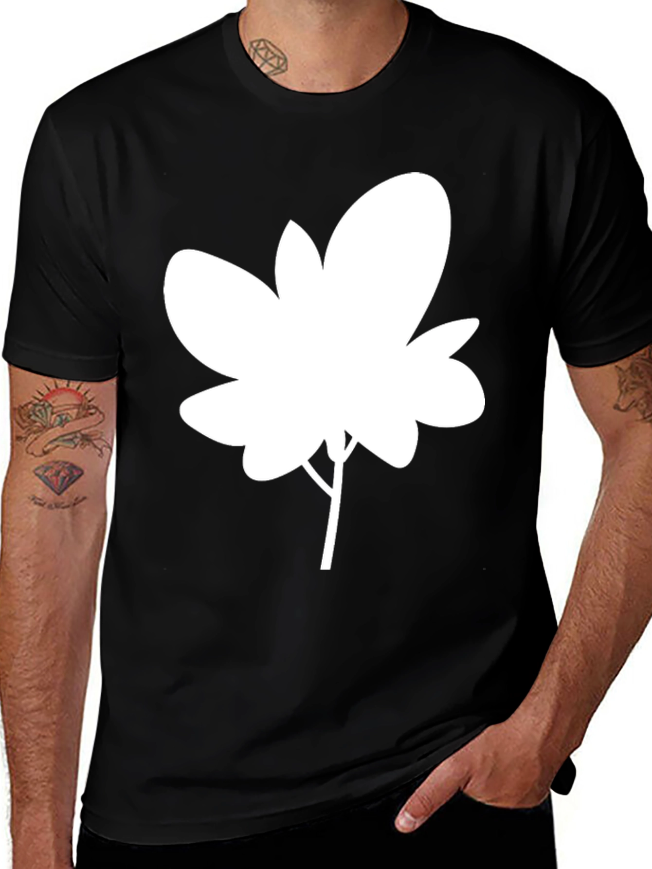 Variant 18 of Modern Leaf Graphic Black T-Shirt