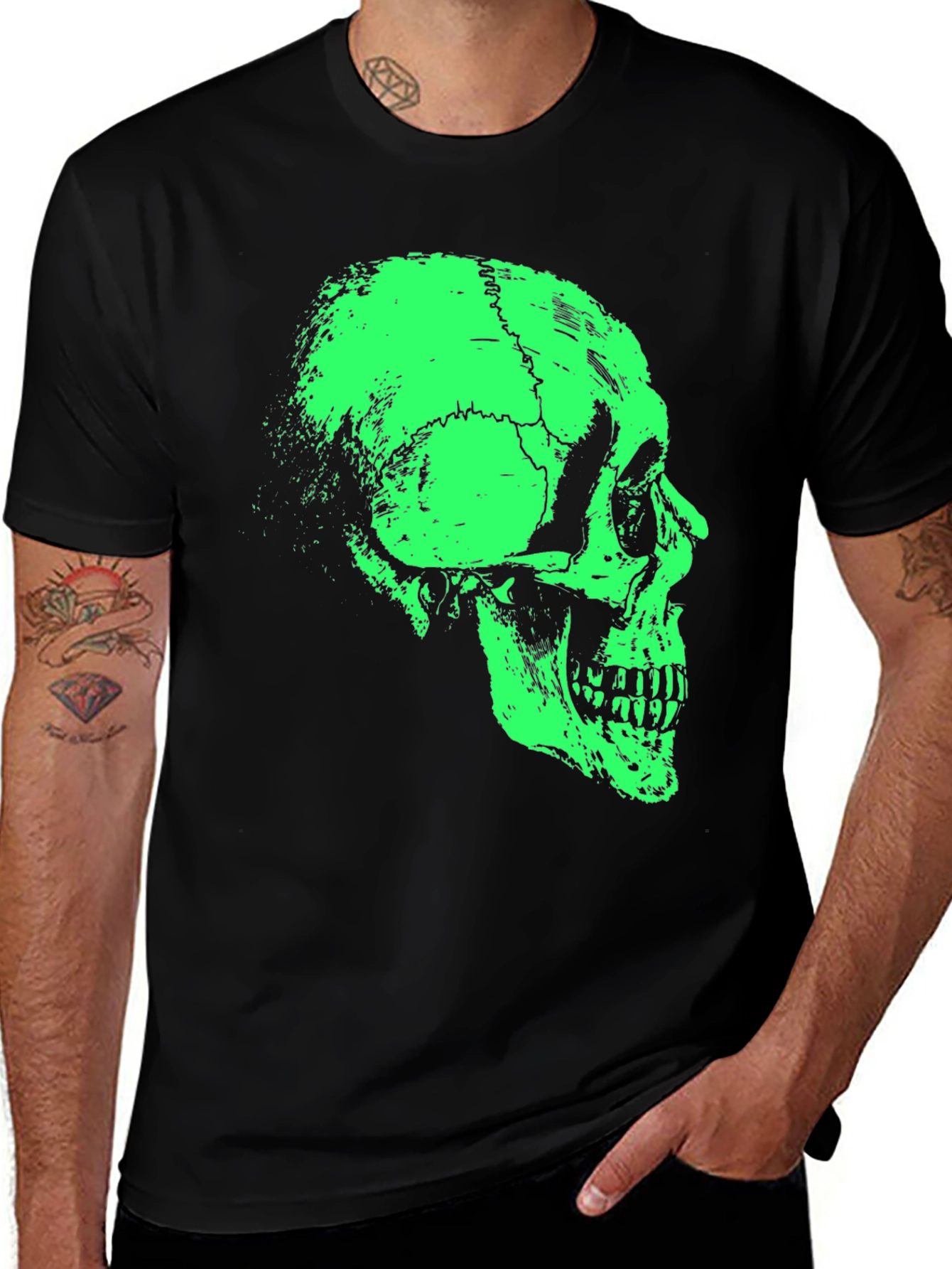 Variant 29 of Green Skull Graphic Black T-Shirt