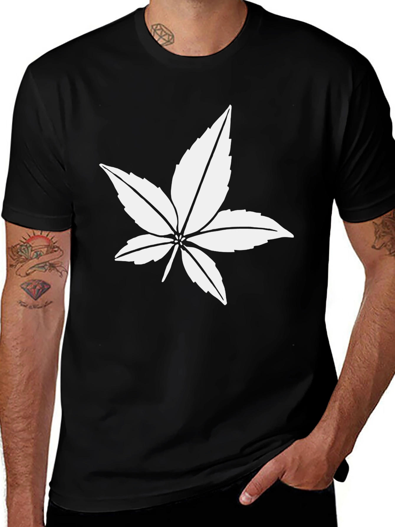 Variant 19 of Leaf Graphic Black T-Shirt - Casual Style