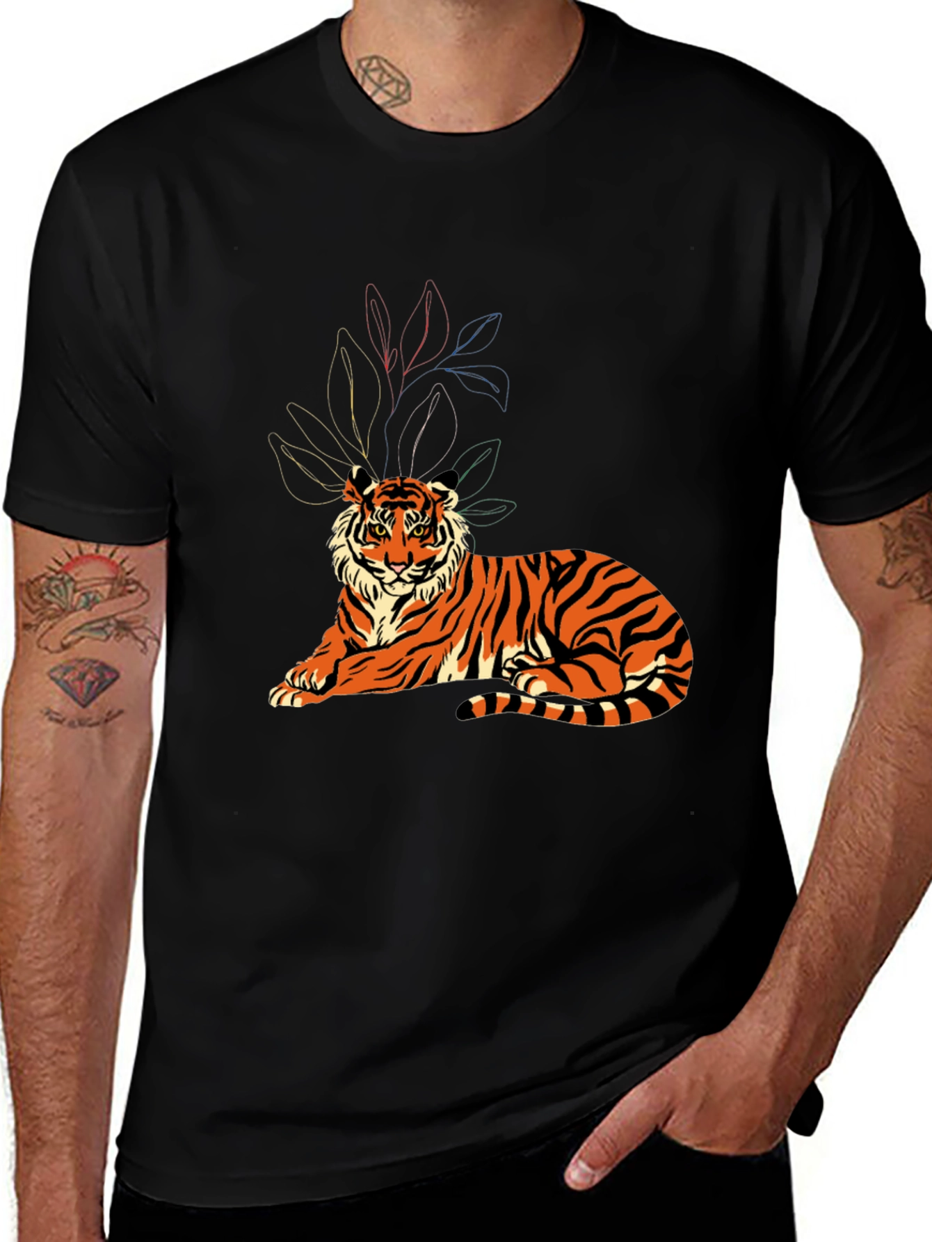 Variant 23 of Tiger Graphic Print Crew Neck T-Shirt