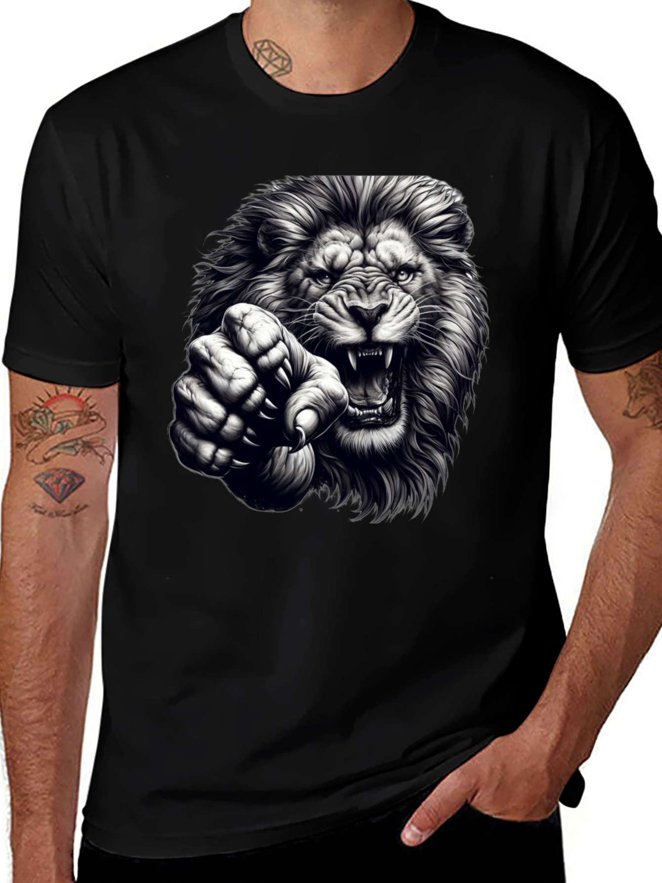 Variant 30 of Lion Graphic Print Black T-Shirt
