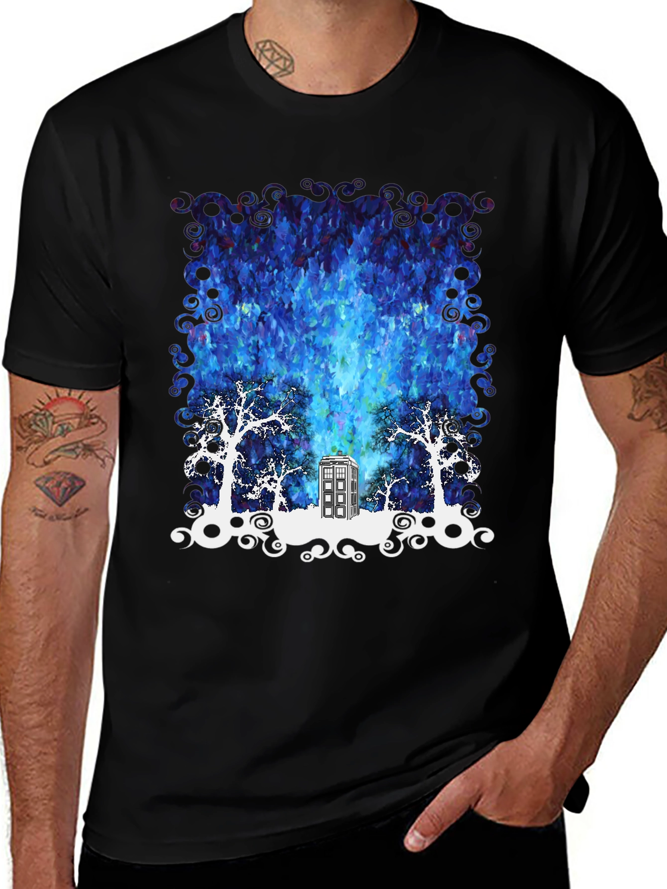 Time Traveler T-Shirt: Tardis in Starry Night