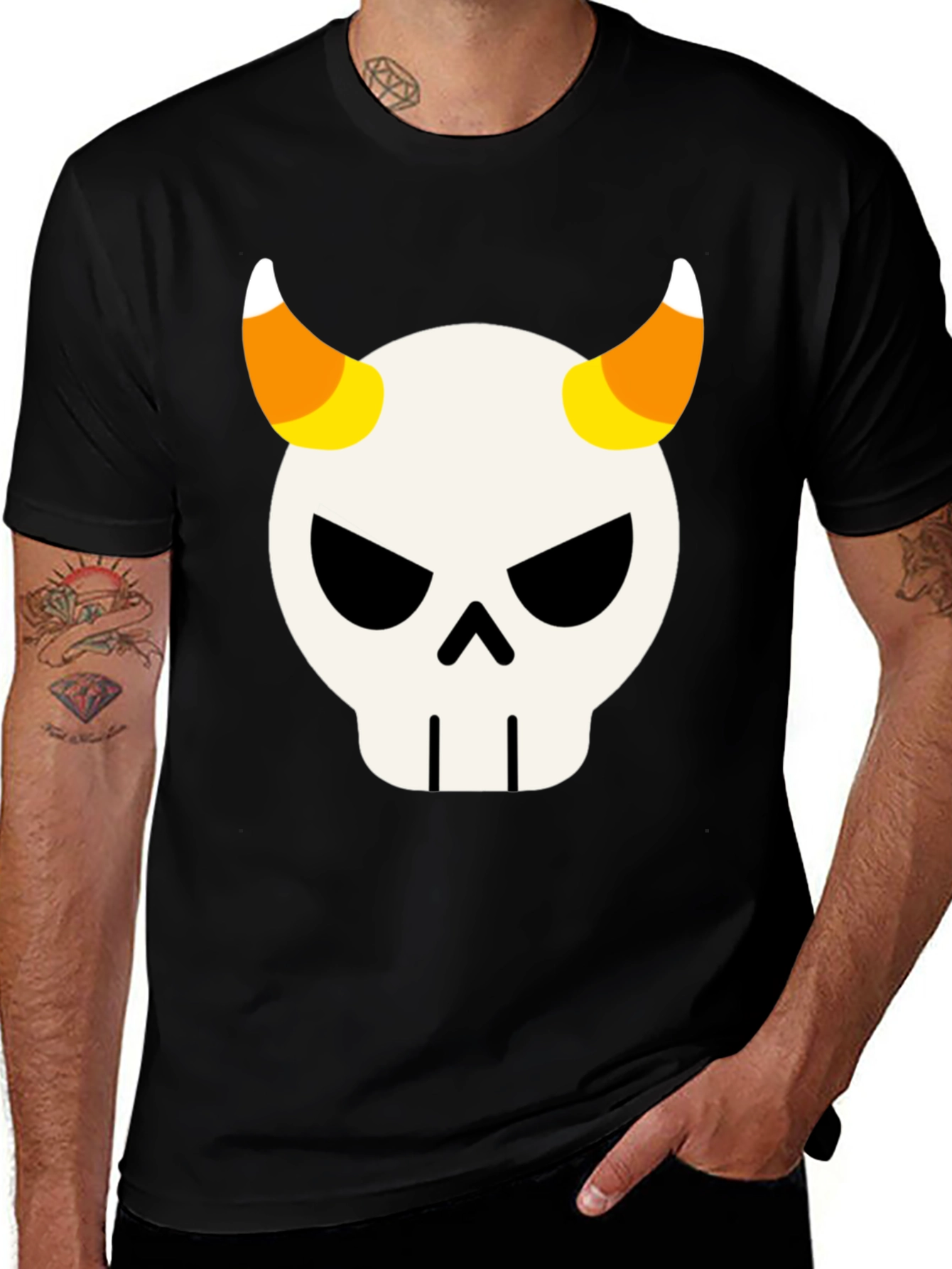 Spooky Fun: Devil Horn Skull Graphic Tee - Halloween Ready!