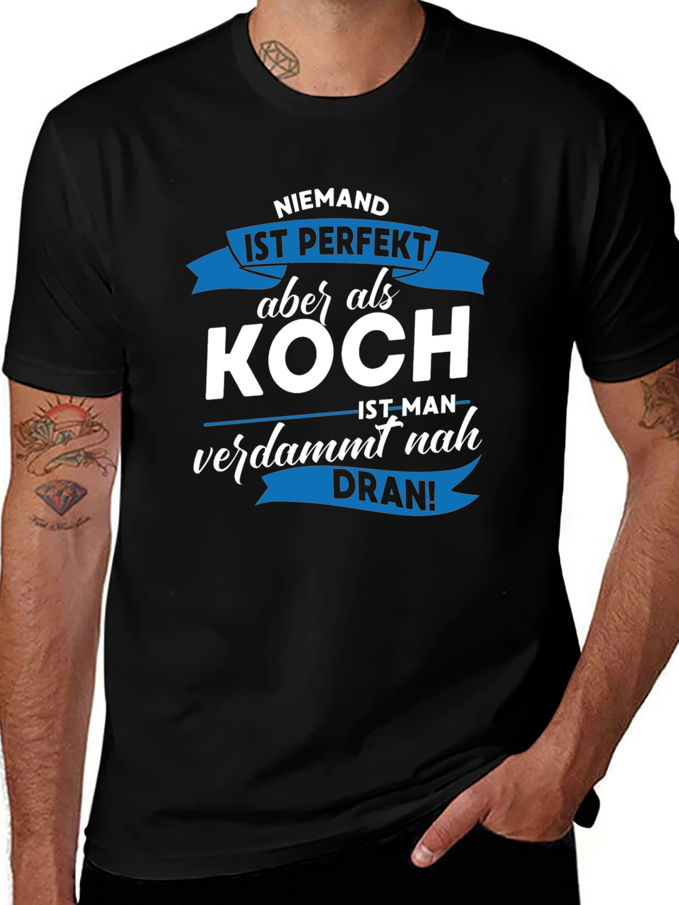 Variant 2 of Funny Chef T-Shirt - 'Niemand ist perfekt aber als Koch'