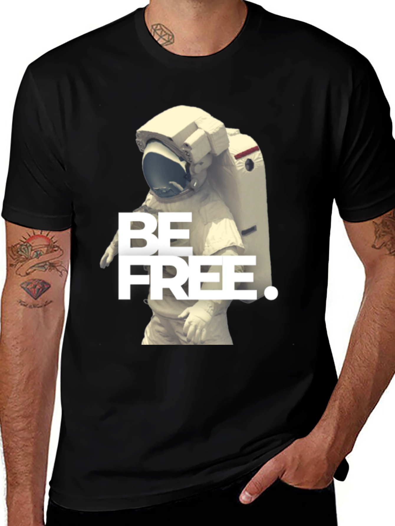 Variant 21 of Be Free Astronaut Graphic Black T-Shirt
