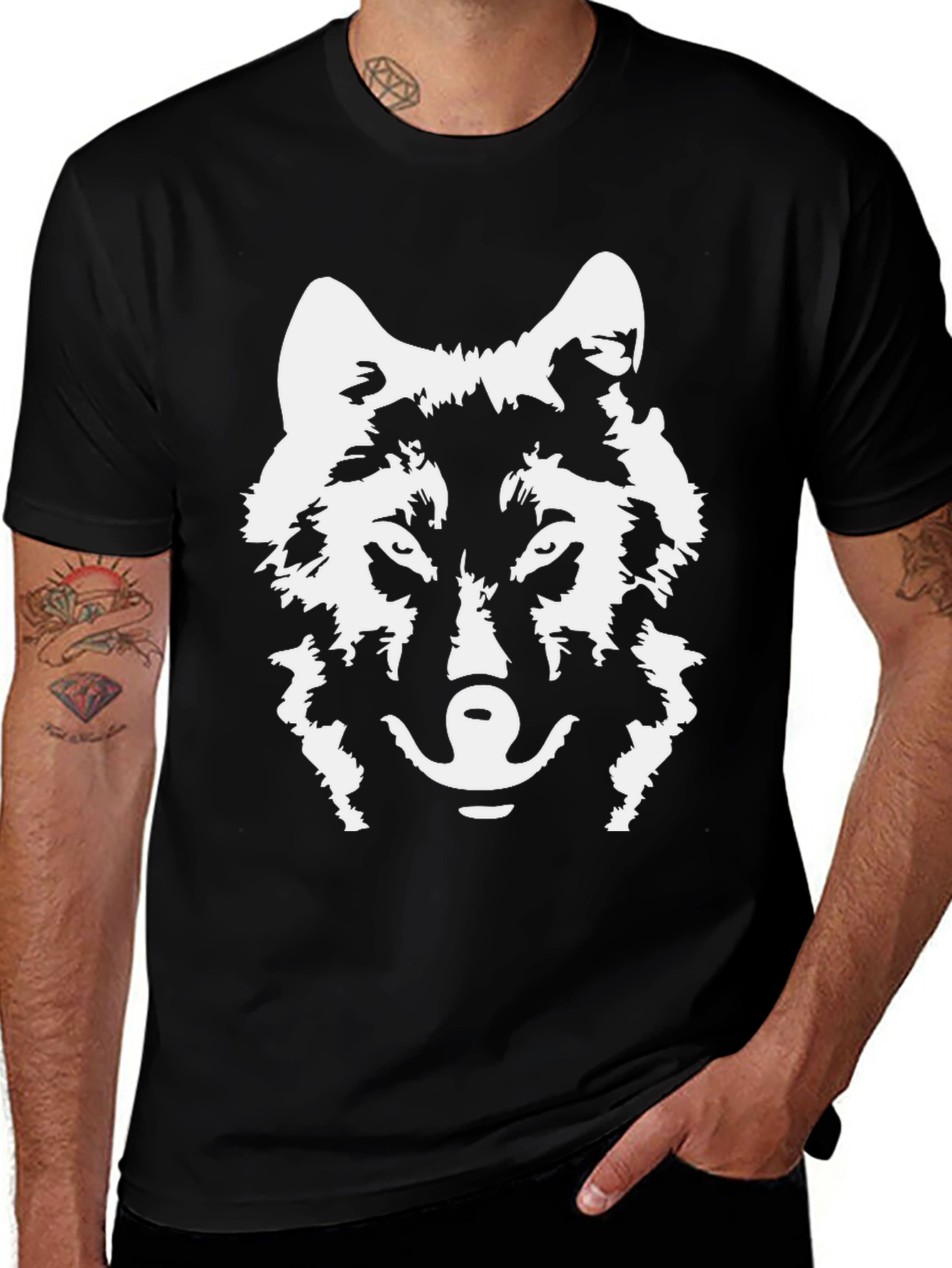 Variant 27 of Wolf Graphic Black T-Shirt