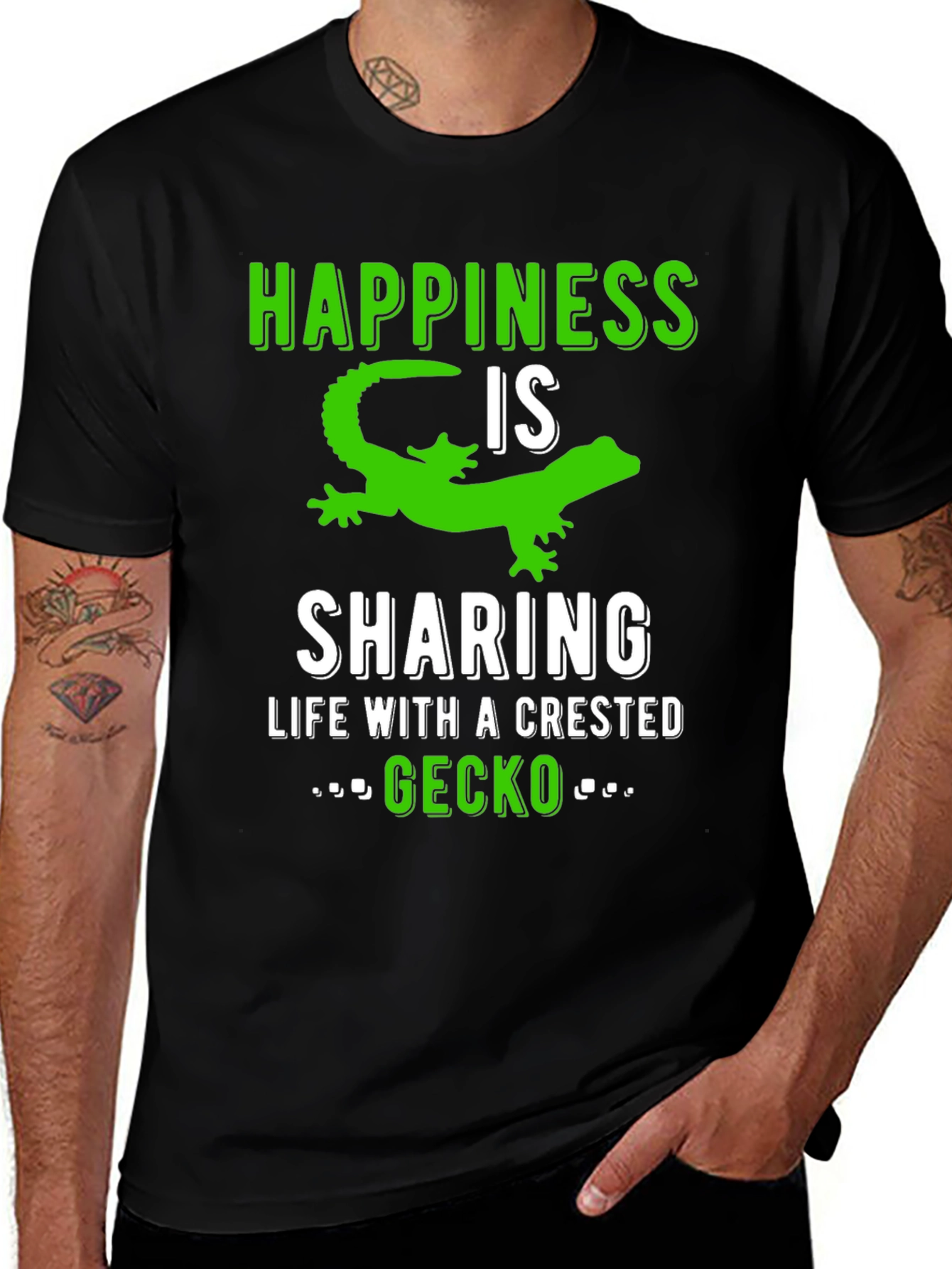 Variant 28 of Happiness is Sharing Life with a Gecko T-Shirt