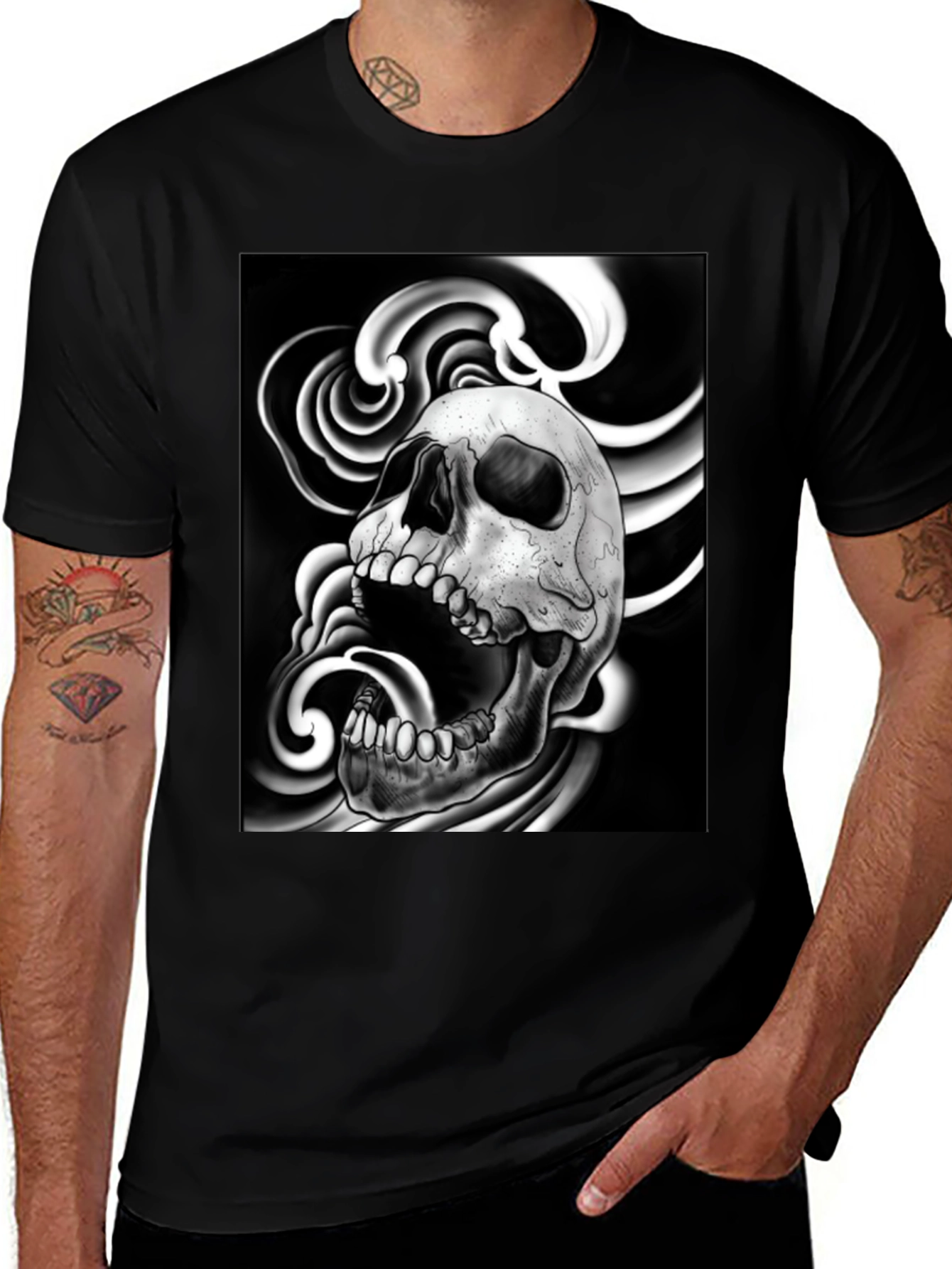 Variant 24 of Skull Graphic Print Black T-Shirt