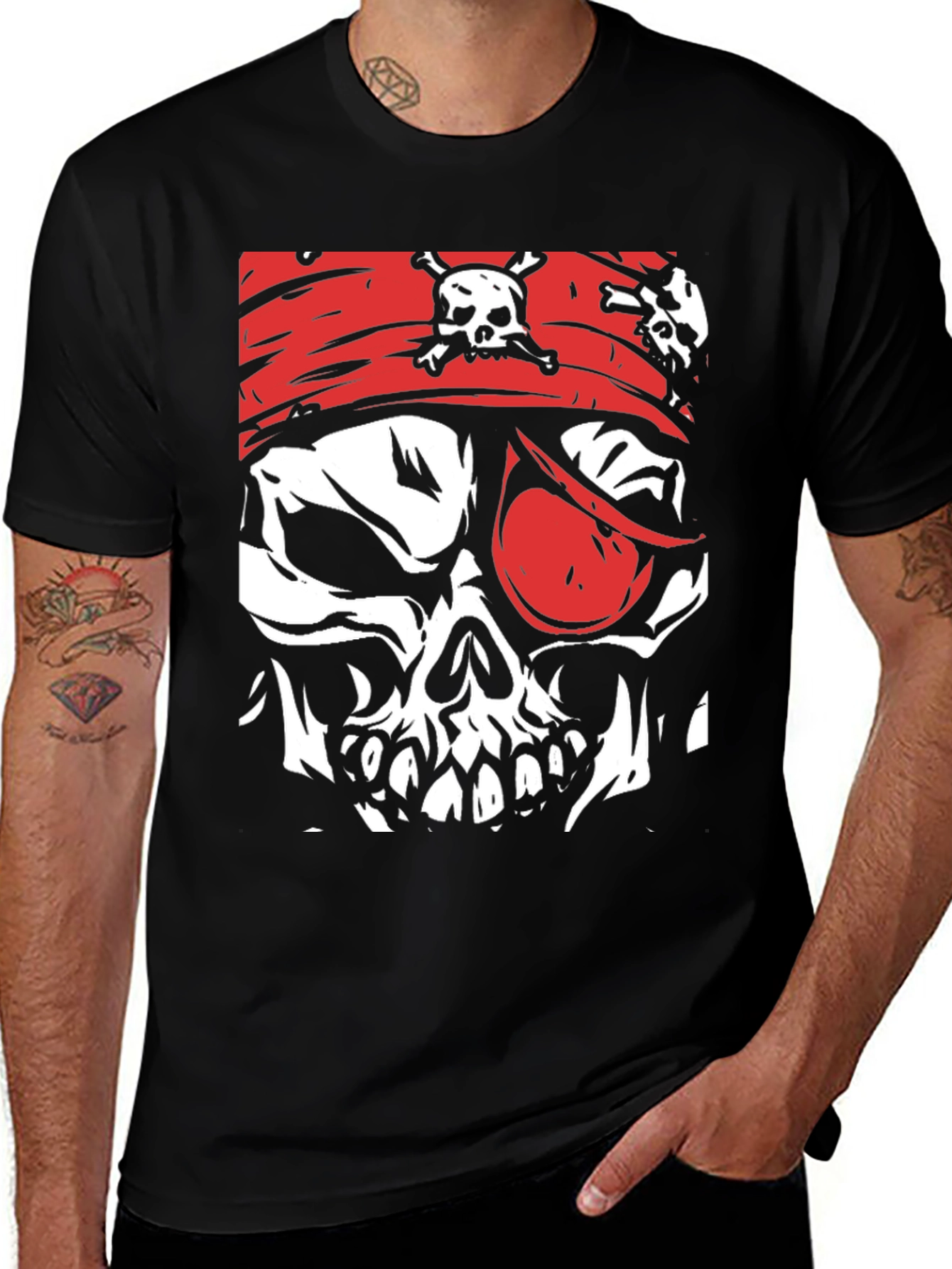 Variant 24 of Pirate Skull Graphic T-Shirt