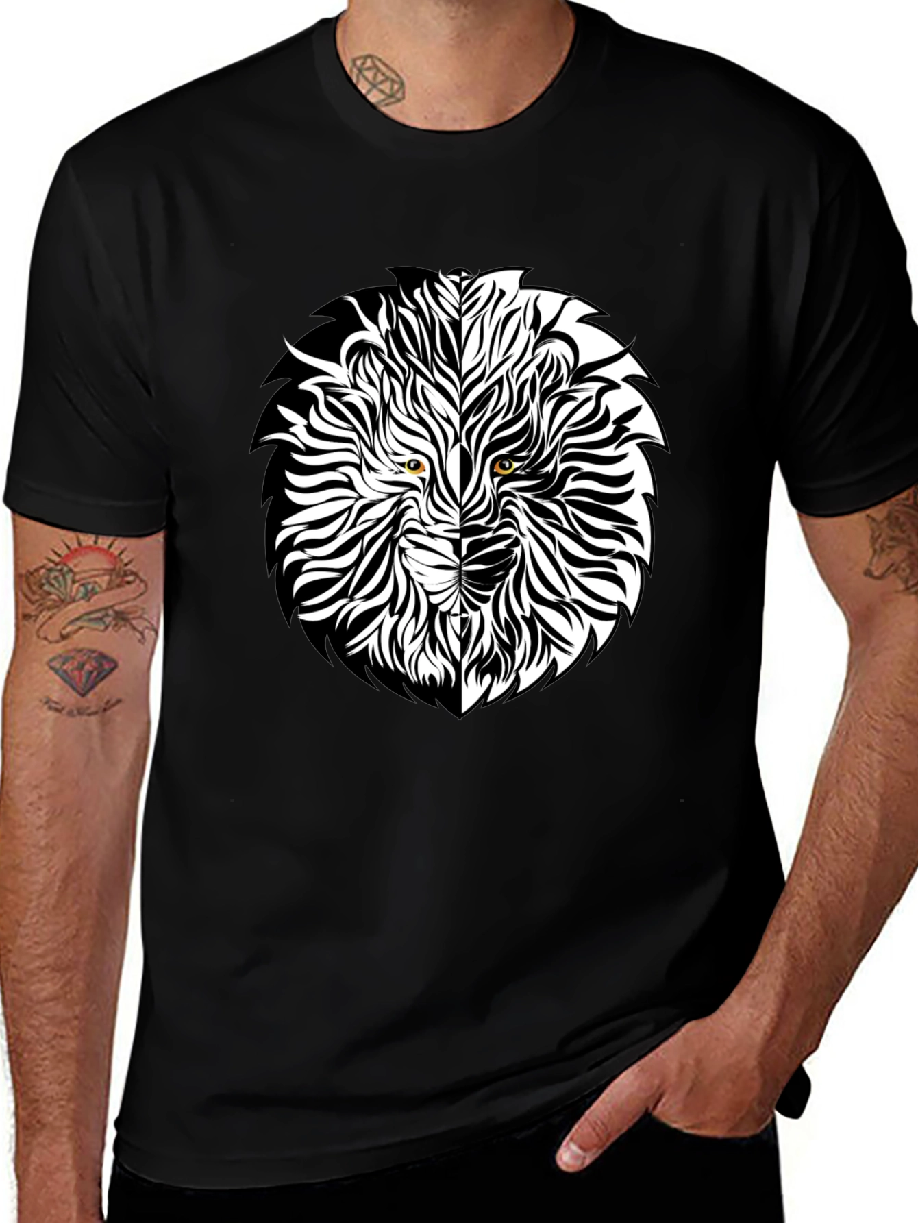 Variant 14 of Lion Face Graphic Black T-Shirt