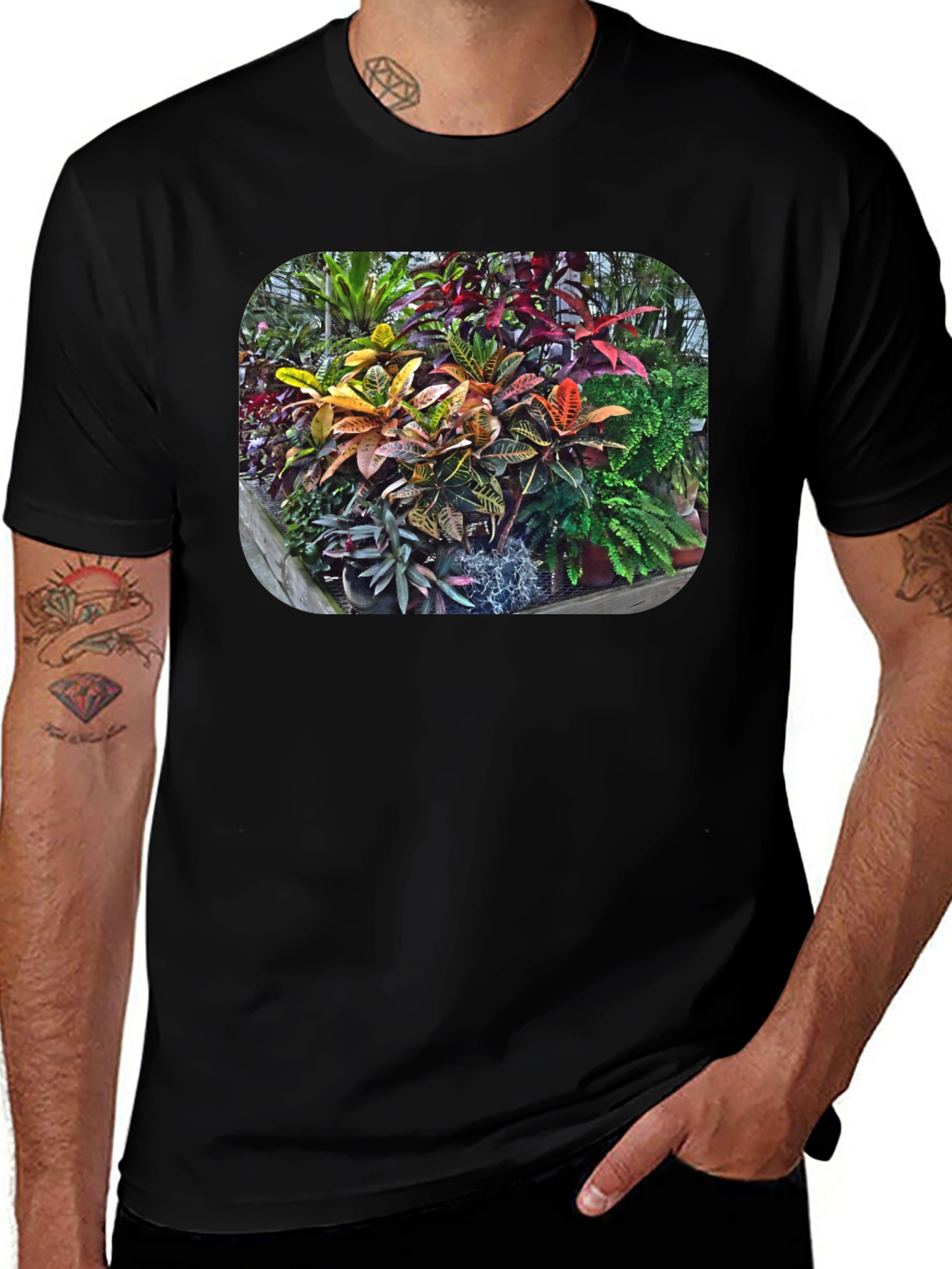 Tropical Plant Print T-Shirt - Black