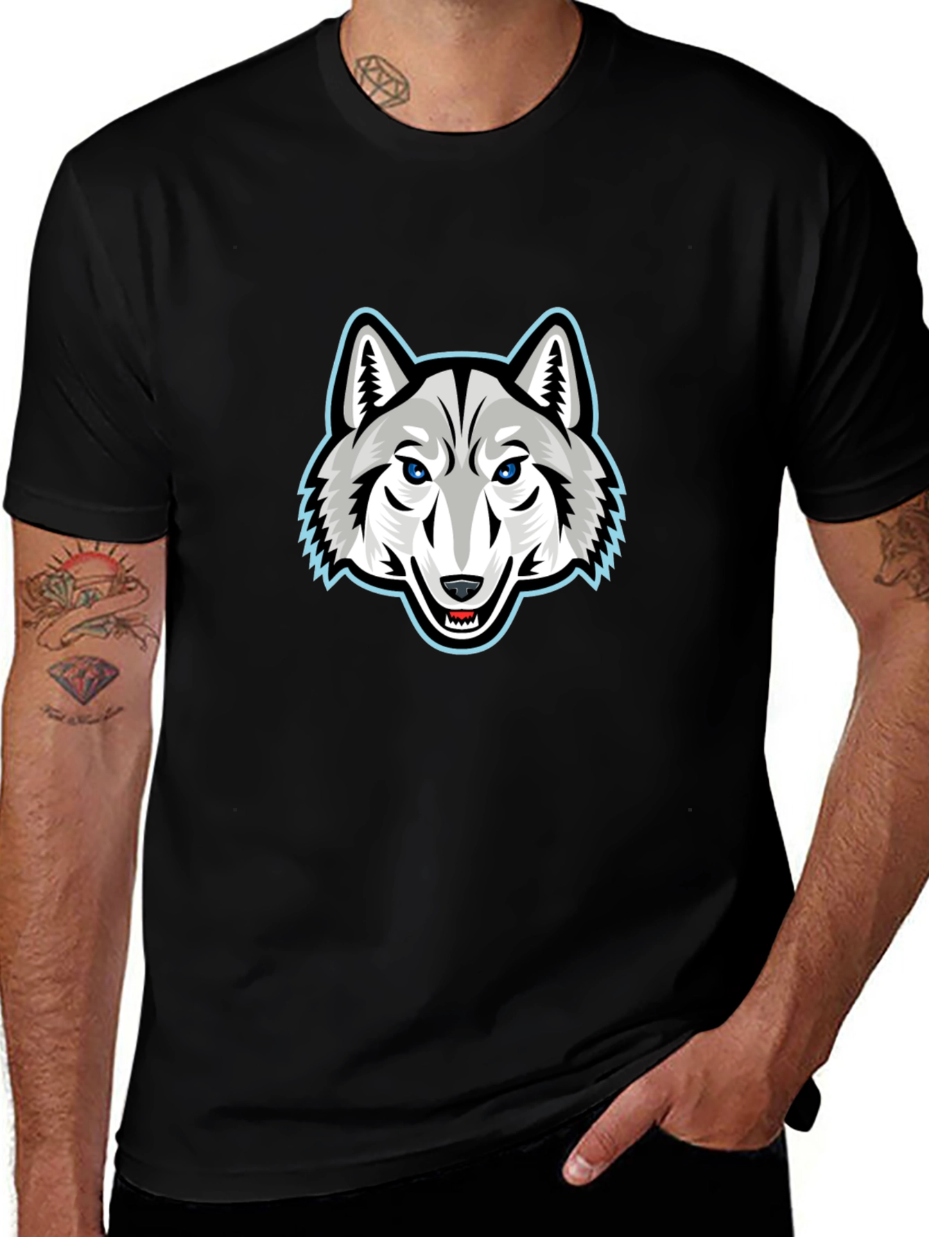 Variant 2 of Cool Wolf Graphic T-Shirt - Black