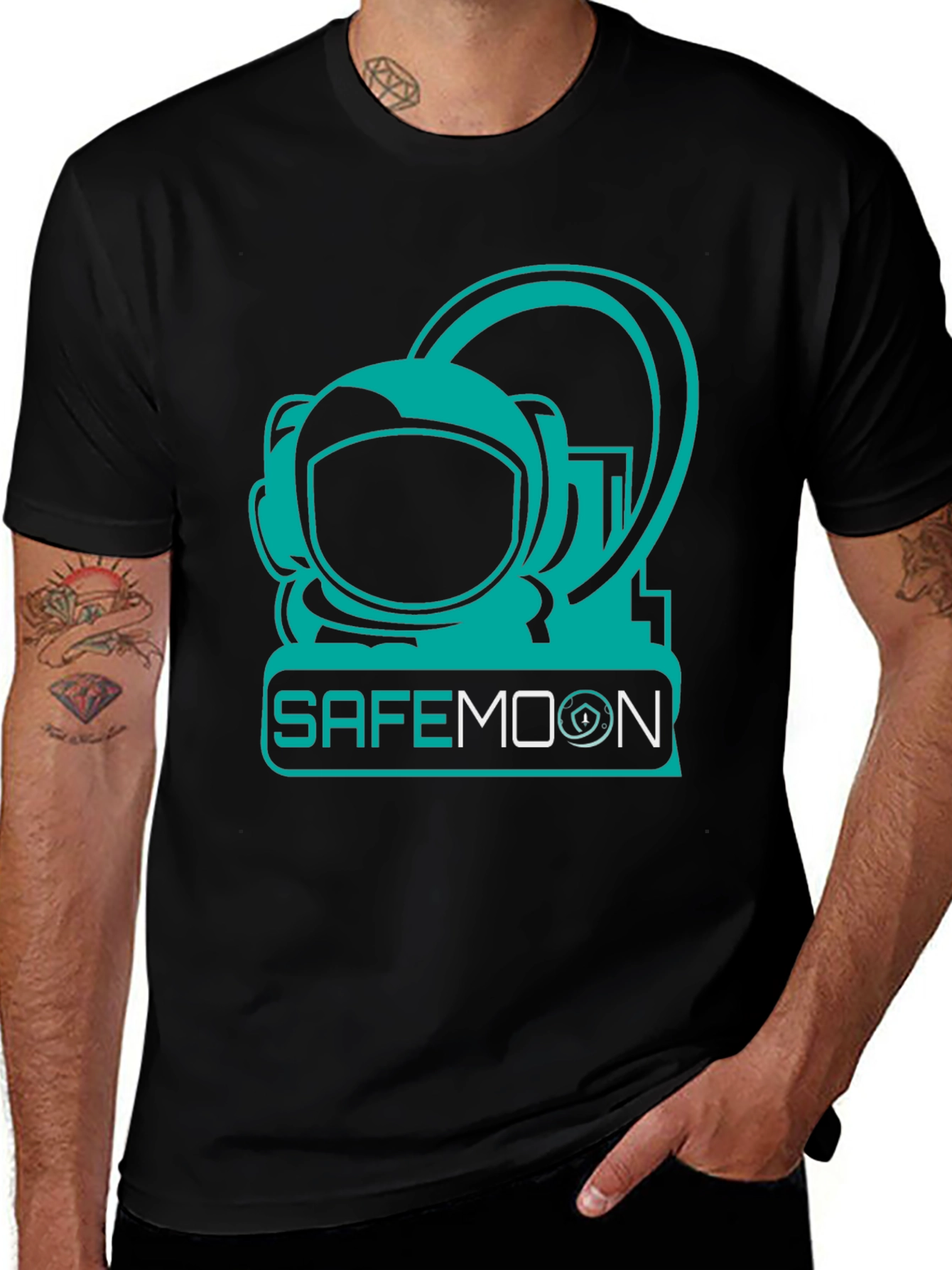 Variant 15 of Safemoon Astronaut T-Shirt
