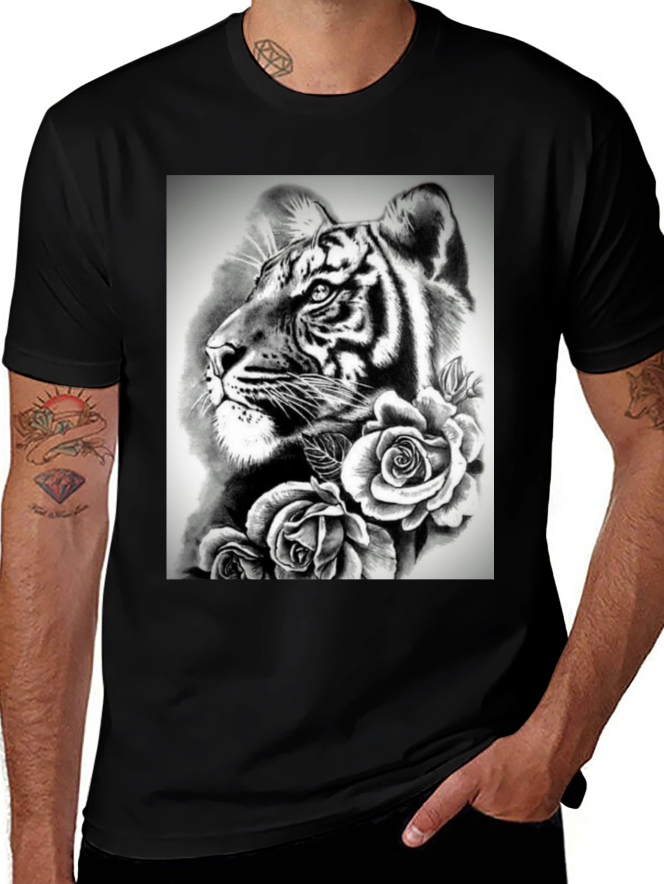 Variant 10 of Tiger & Roses Graphic Black T-Shirt