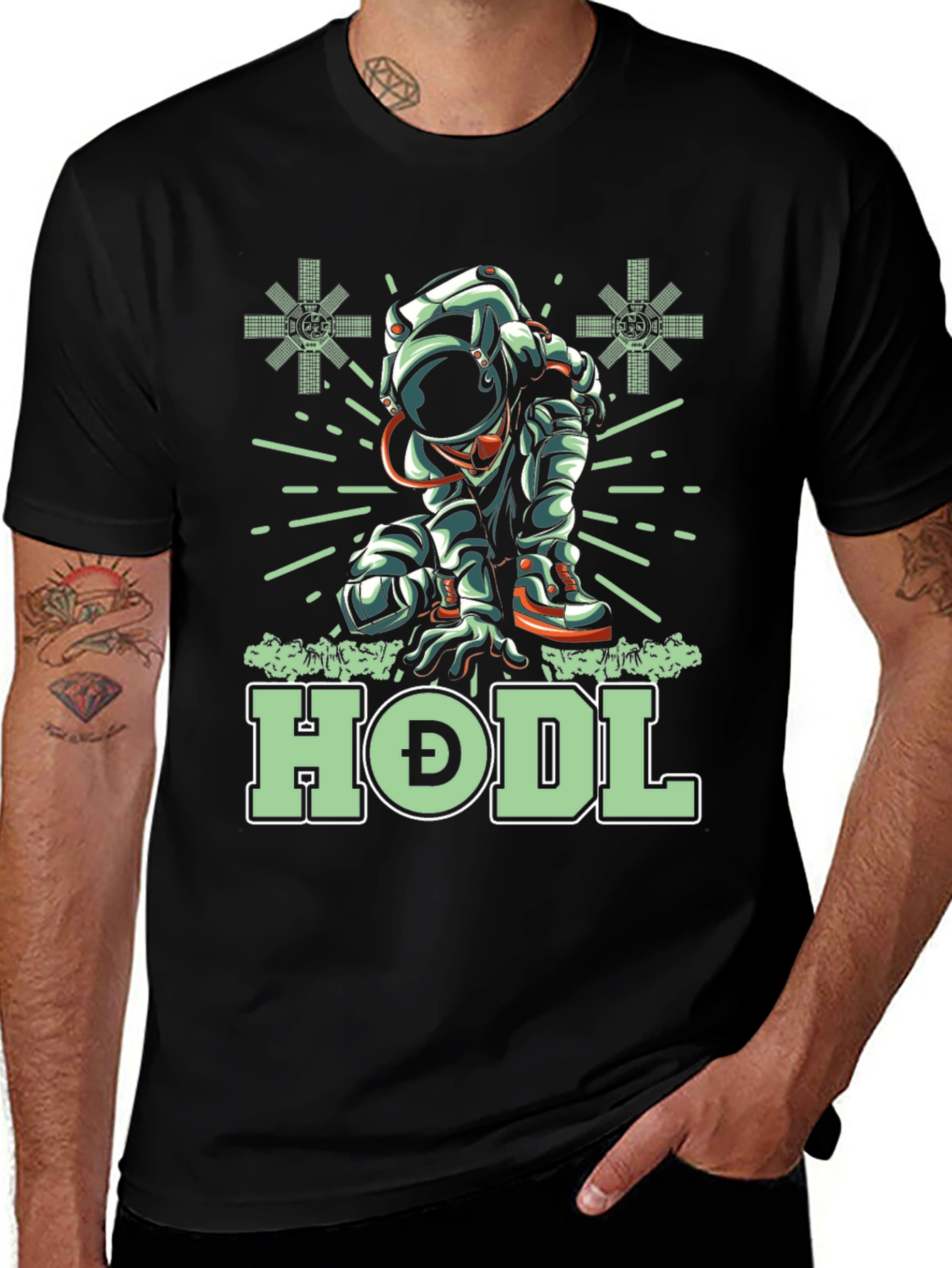 HODL Astronaut T-Shirt - Crypto Investor Tee